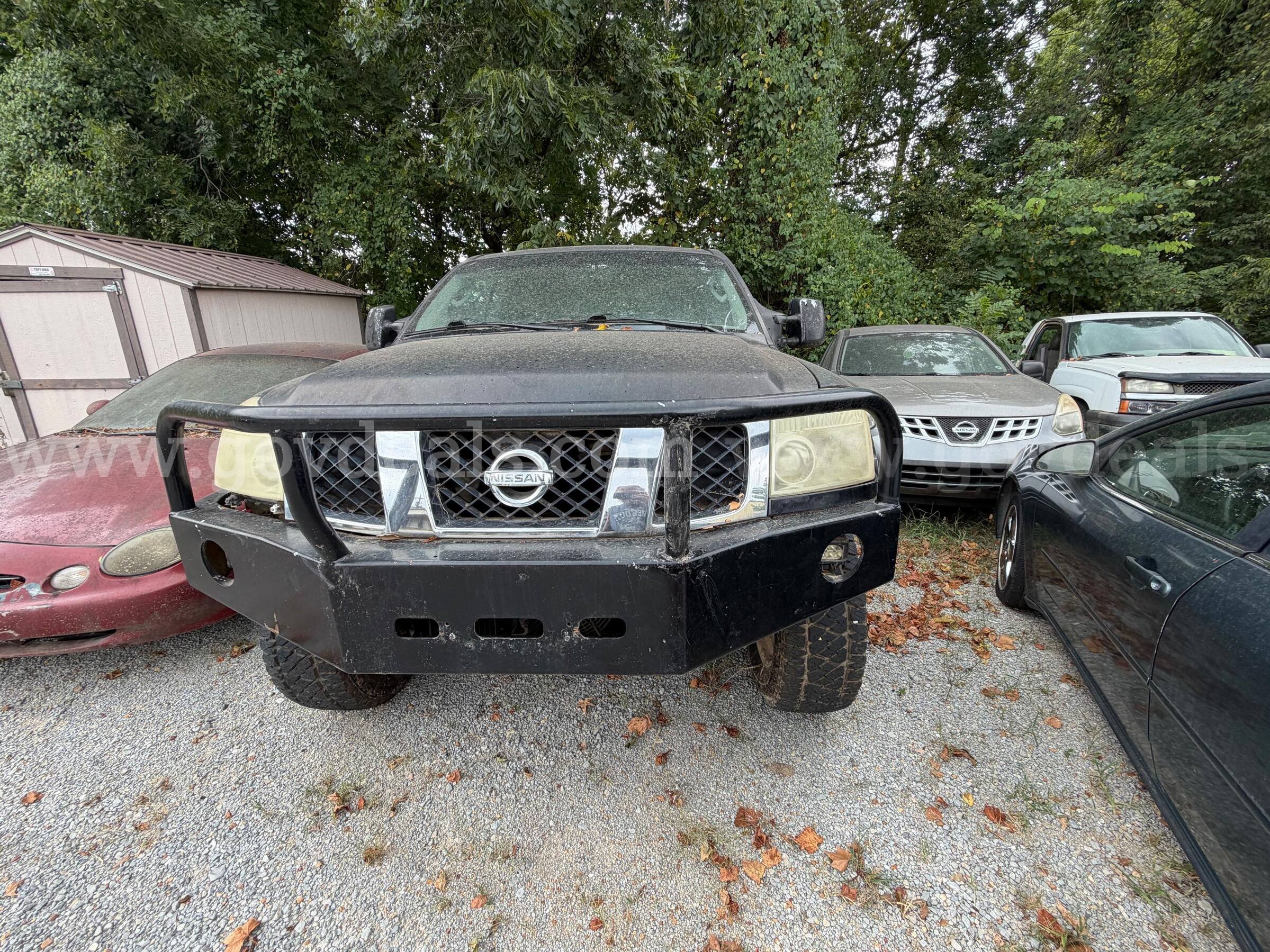 2006 Nissan Titan LE Crew Cab 4WD Nissan Titan Government Surplus Auction - Photo #2