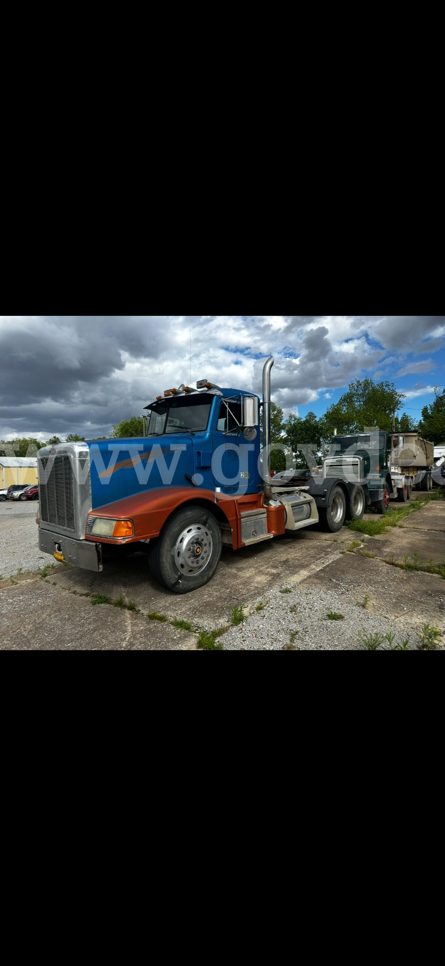 1993 Peterbilt 377 Peterbilt 377 Government Surplus Auction - Photo #2
