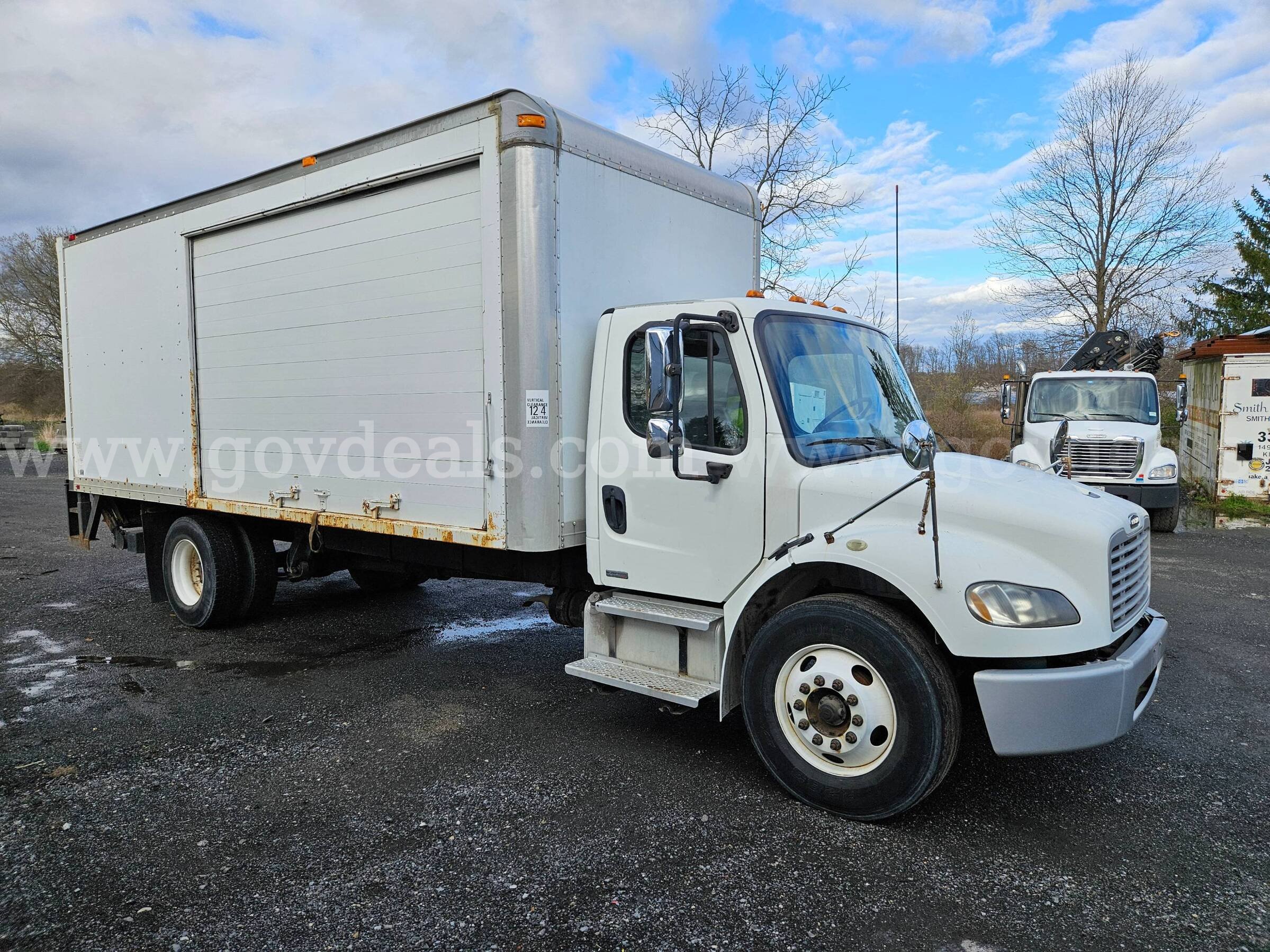 2009 Freightliner M2 106 Freightliner 106 Government Surplus Auction - Primary Photo