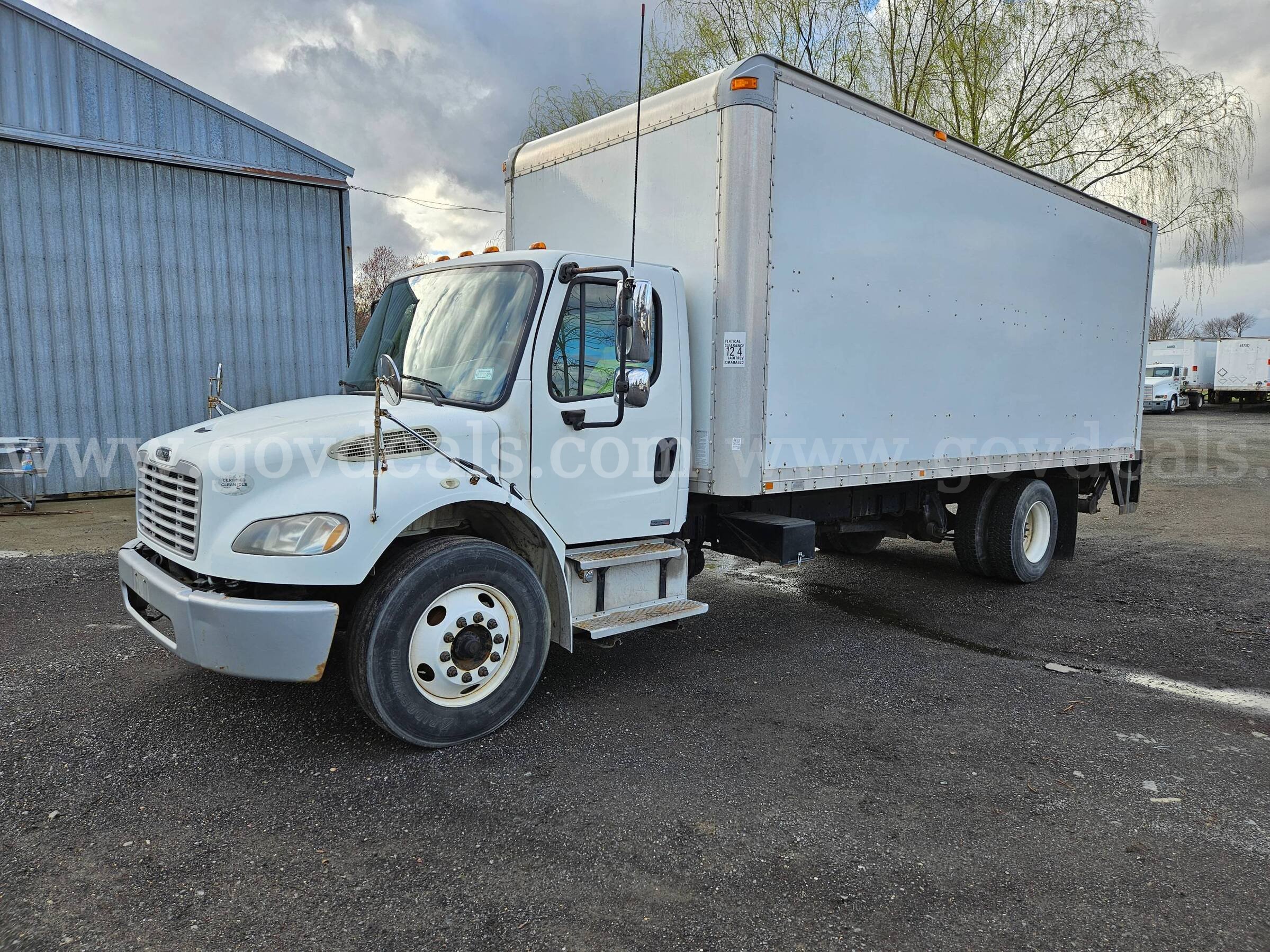 2009 Freightliner M2 106 Freightliner 106 Government Surplus Auction - Photo #3