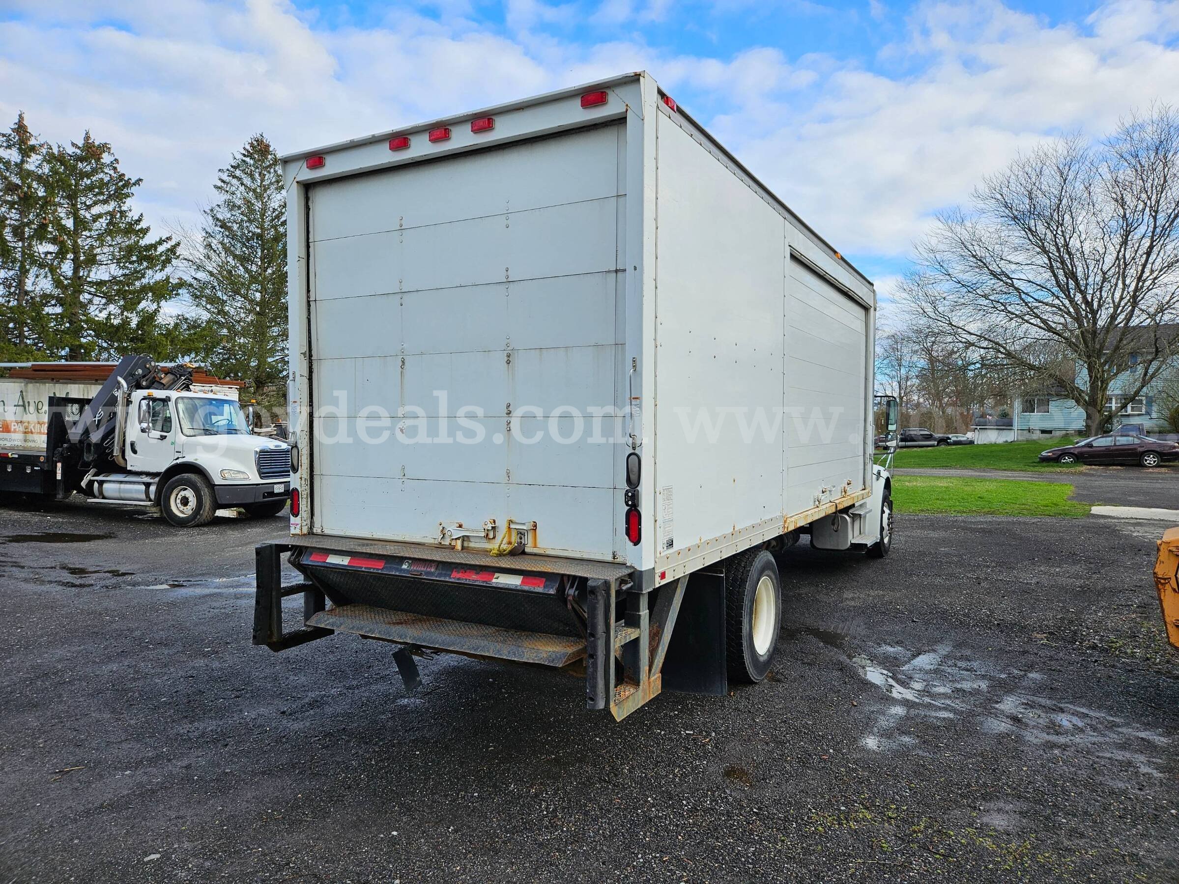 2009 Freightliner M2 106 Freightliner 106 Government Surplus Auction - Photo #6