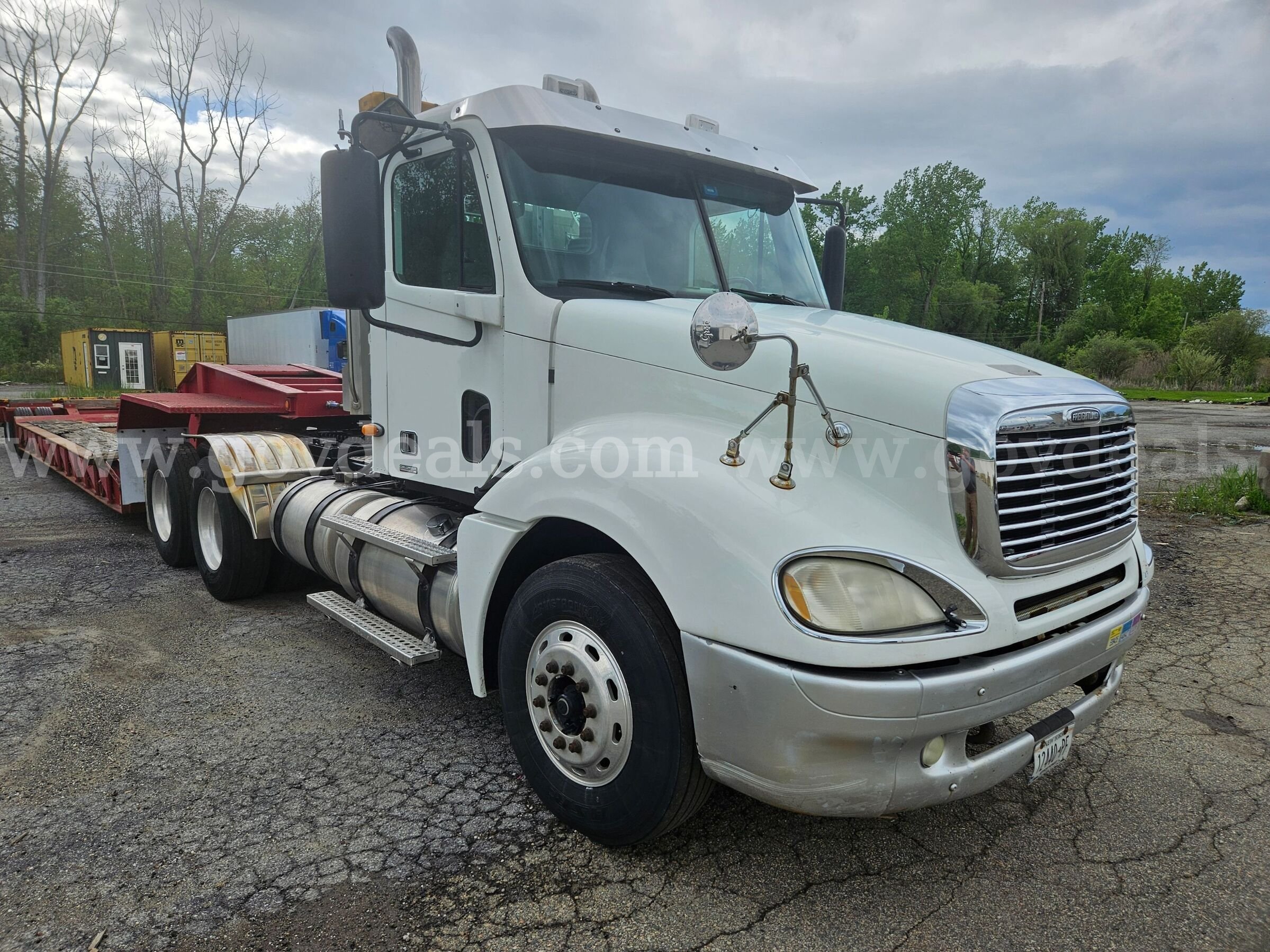2003 Freightliner Columbia 120 Tandem Axle Day Cab Tractor Freightliner 120 Government Surplus Auction - Photo #6