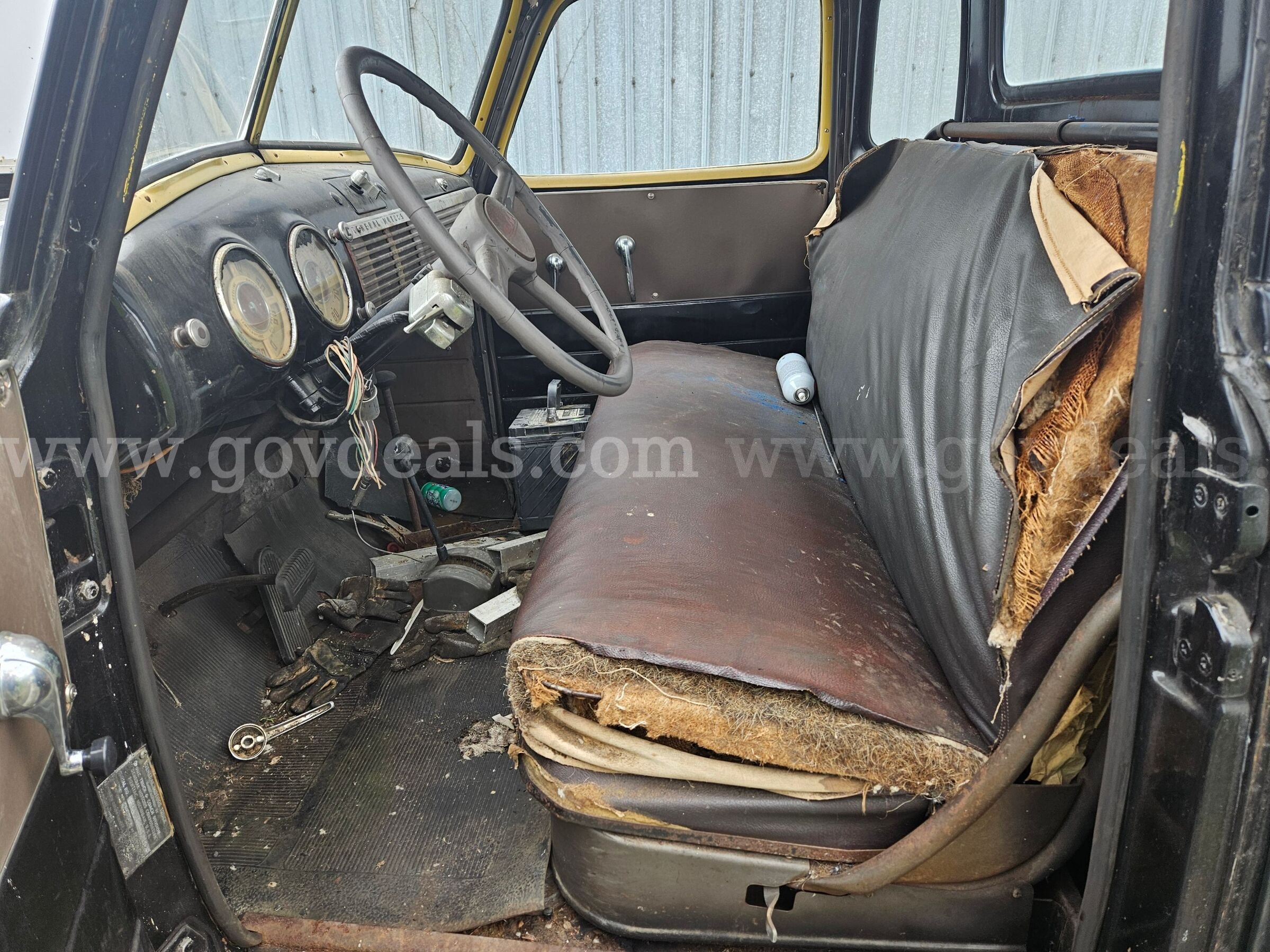 1948 GMC 350 Dual Wheel Truck GMC 350 Government Surplus Auction - Photo #3
