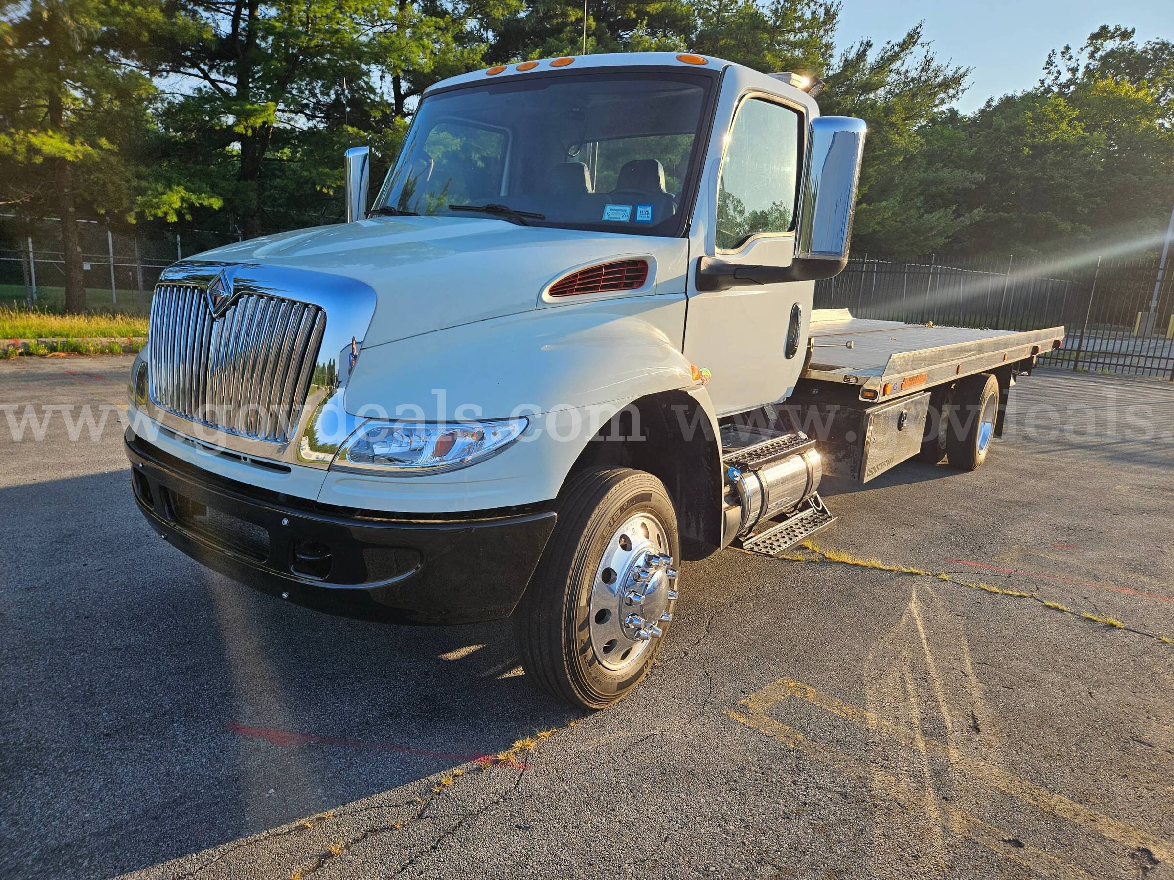 2019 International MV607 International MV607 Government Surplus Auction - Primary Photo