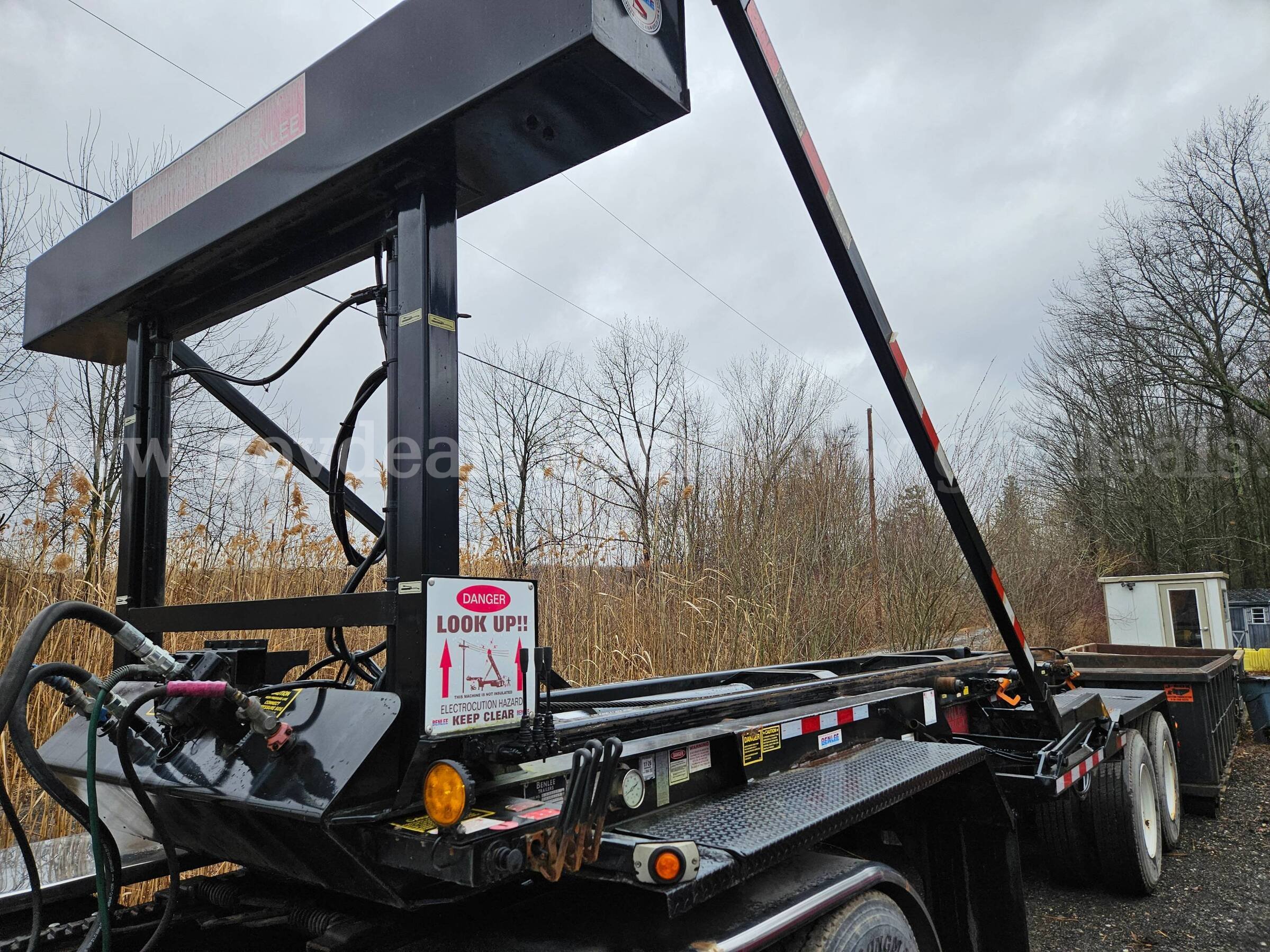 Benlee Roll-Off Trailer Benlee TASM26S Government Surplus Auction - Primary Photo