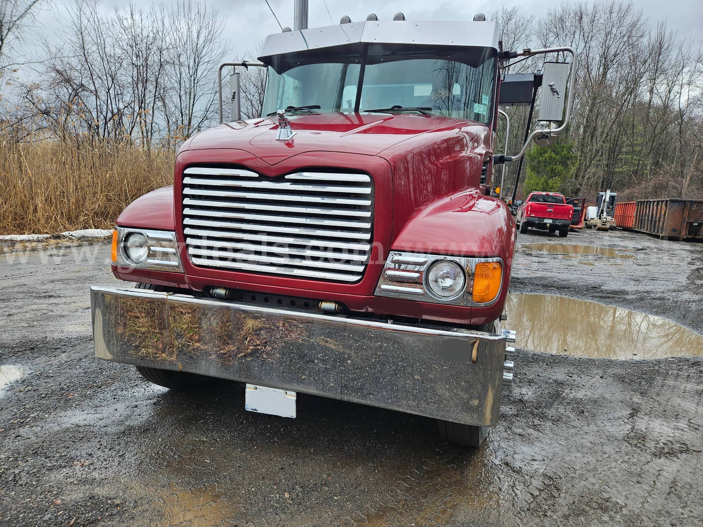 2003 Mack CV713 Granite Tandem Axle Day Cab Tractor With Wetline Mack CV713 Government Surplus Auction - Photo #6