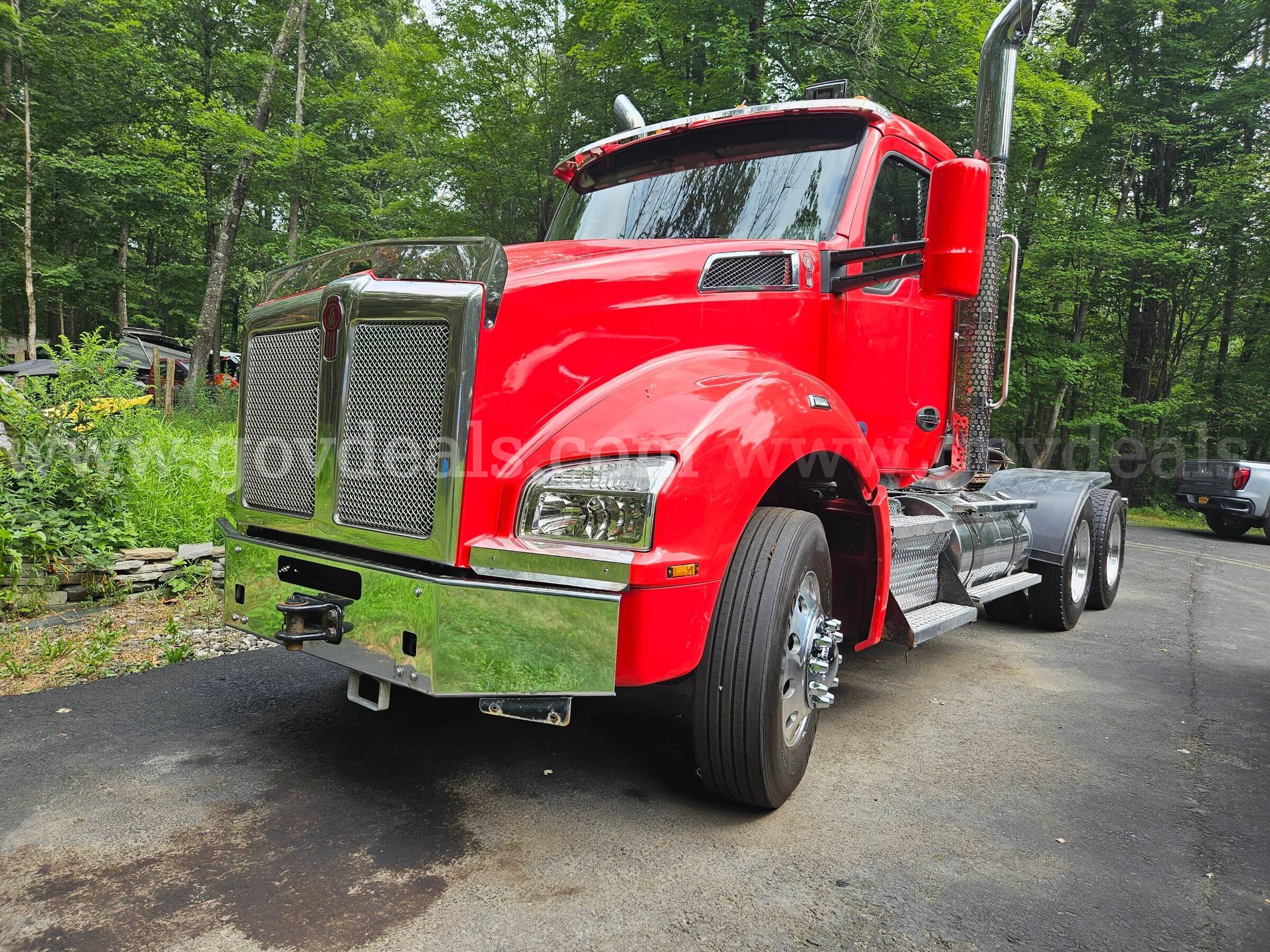 2019 Kenworth T880 Kenworth T880 Government Surplus Auction - Photo #2