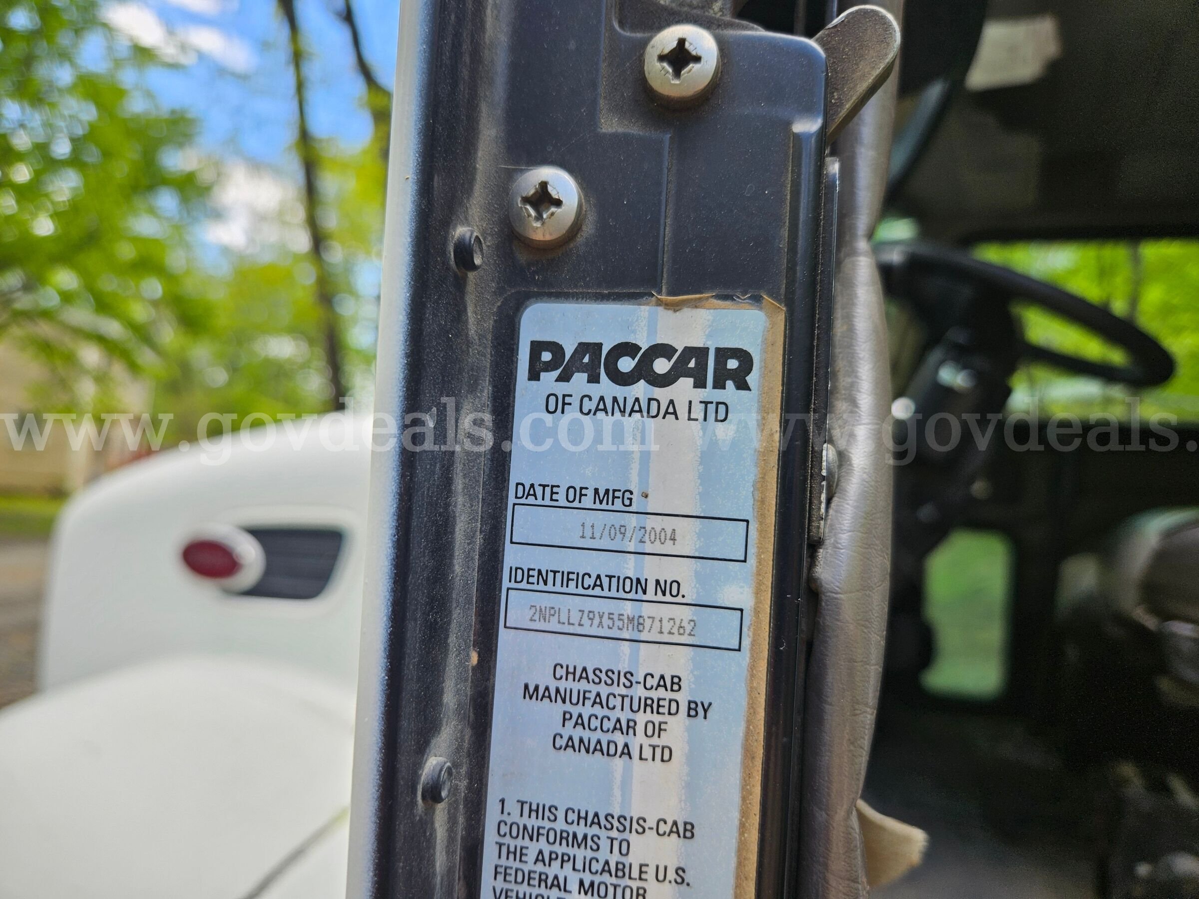 2005 Peterbilt 335 Tandem Axle Dump Truck Peterbilt 335 Government Surplus Auction - Photo #6
