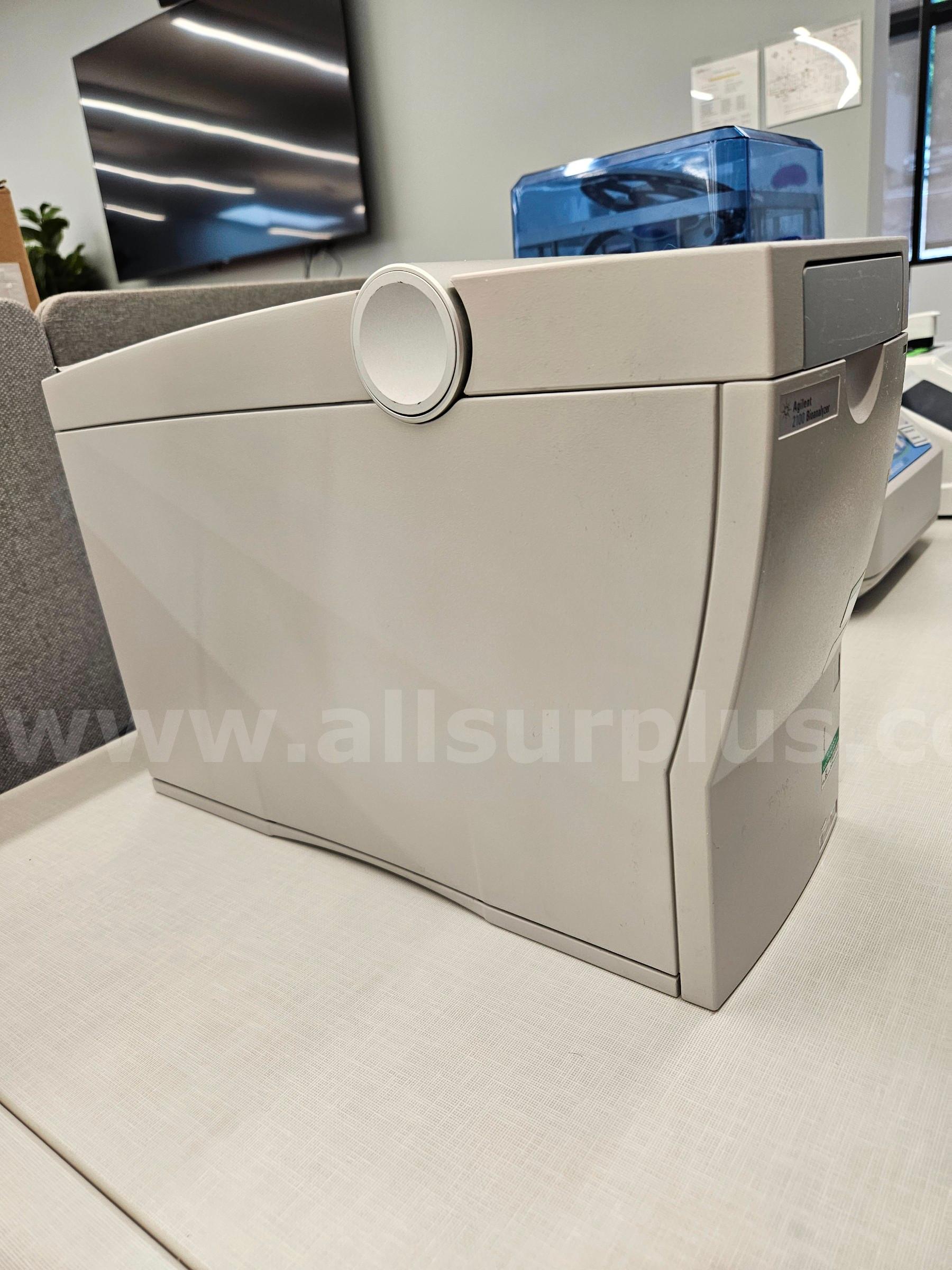 Agilent  G2938C 2100 Bioanalyzer Agilent G2938C Government Surplus Auction - Photo #2
