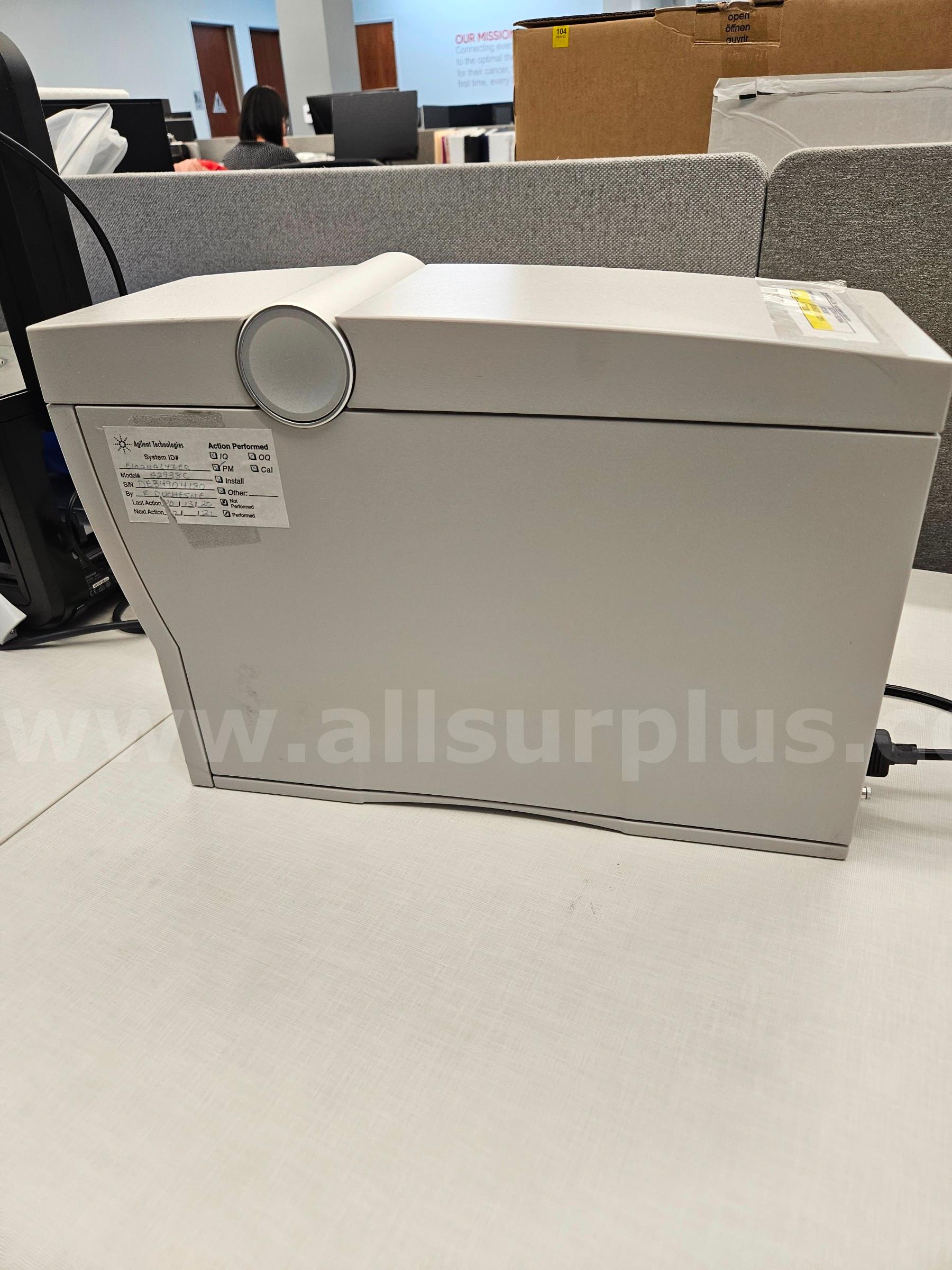 Agilent  G2938C 2100 Bioanalyzer Agilent G2938C Government Surplus Auction - Photo #4