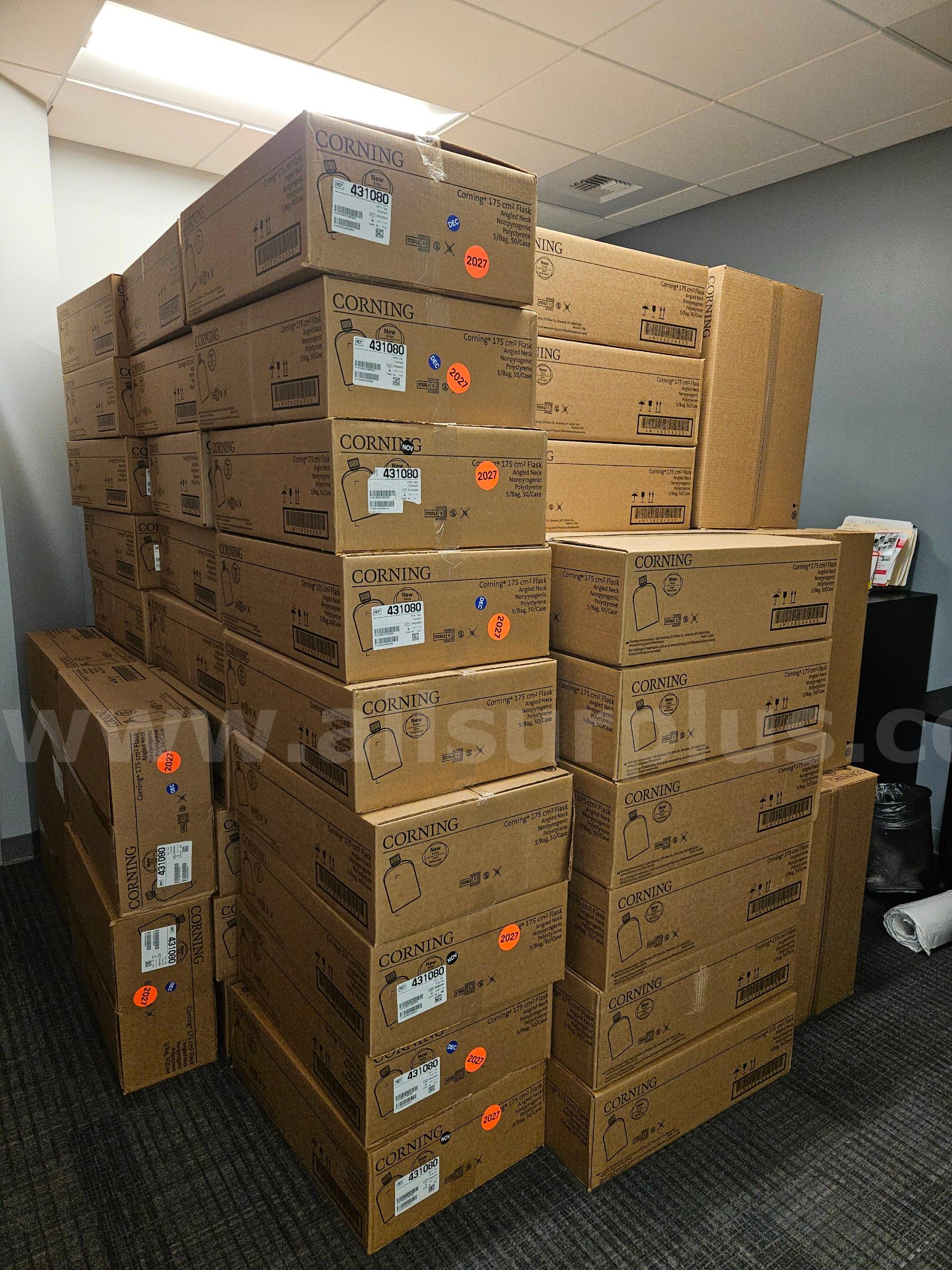 Corning Cell Culture Flask 175cm2 (130 Cases 50ct/each)