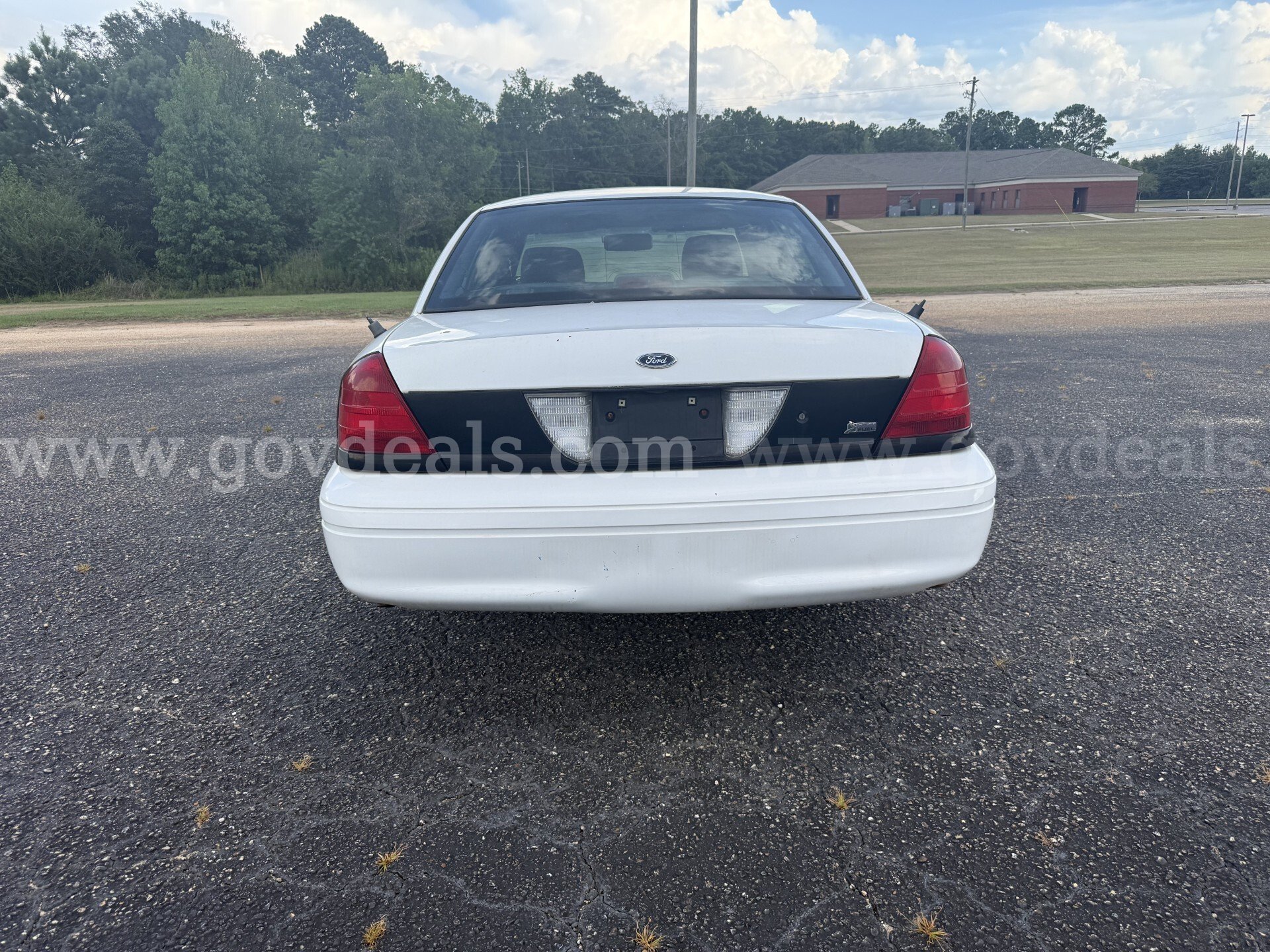 2011 Ford Crown Victoria Ford Crown Victoria Government Surplus Auction - Photo #6