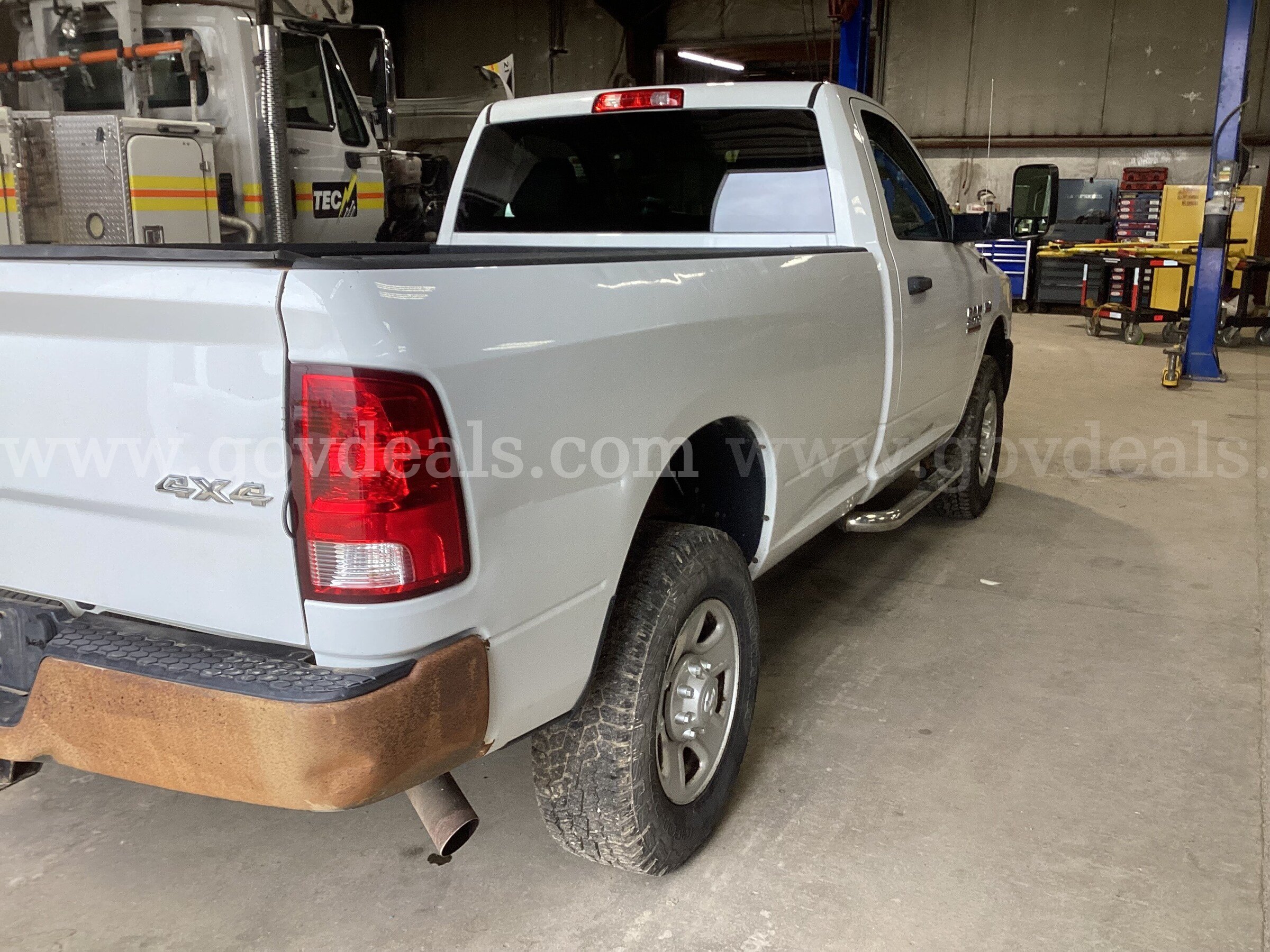 2016 Dodge Ram 2500 4x4 Dodge Ram 2500 Government Surplus Auction - Photo #6