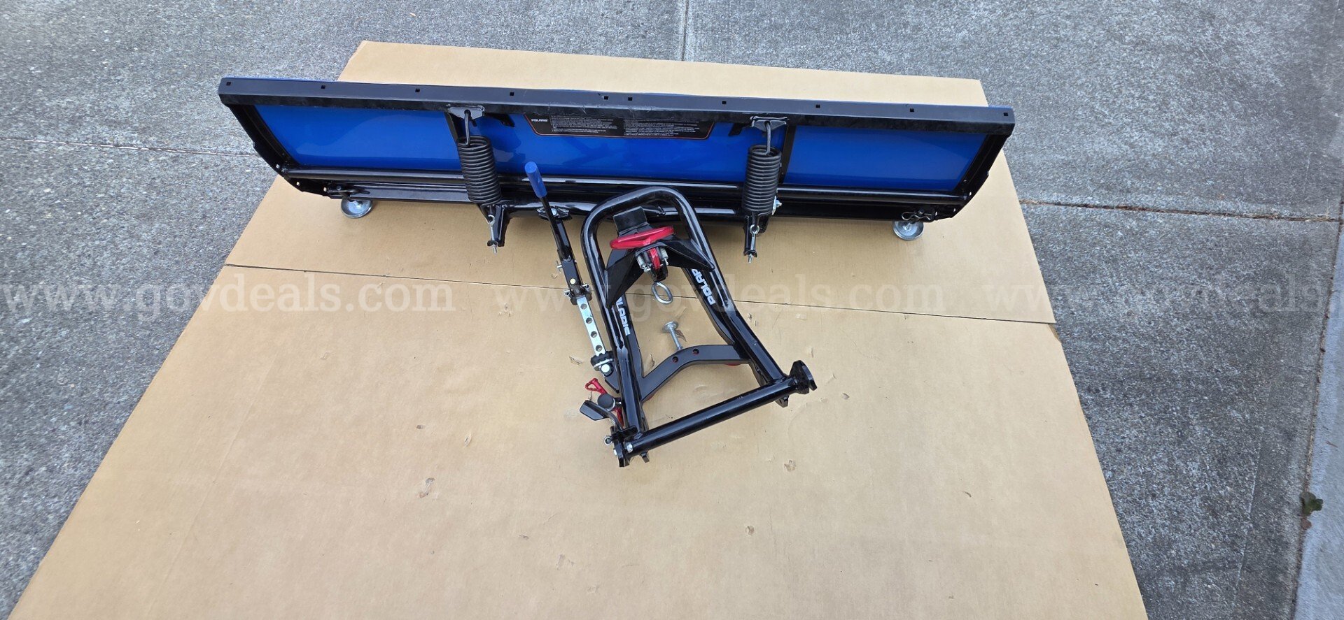 LOW RESERVE! BRAND NEW Polaris Glacier Pro UTV 66" Snowplow System w/Mount Frame & Hardware Polaris Glacier Pro Government Surplus Auction - Photo #2