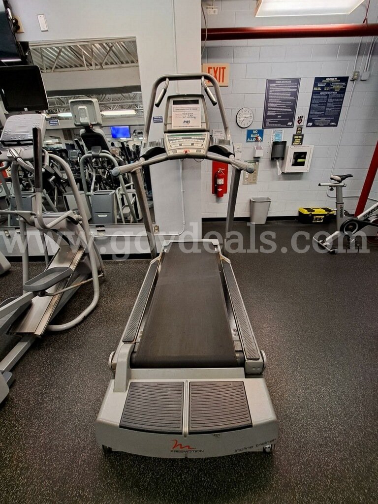 Free Motion Incline Trainer Free Motion Incline Trainer Government Surplus Auction - Photo #2