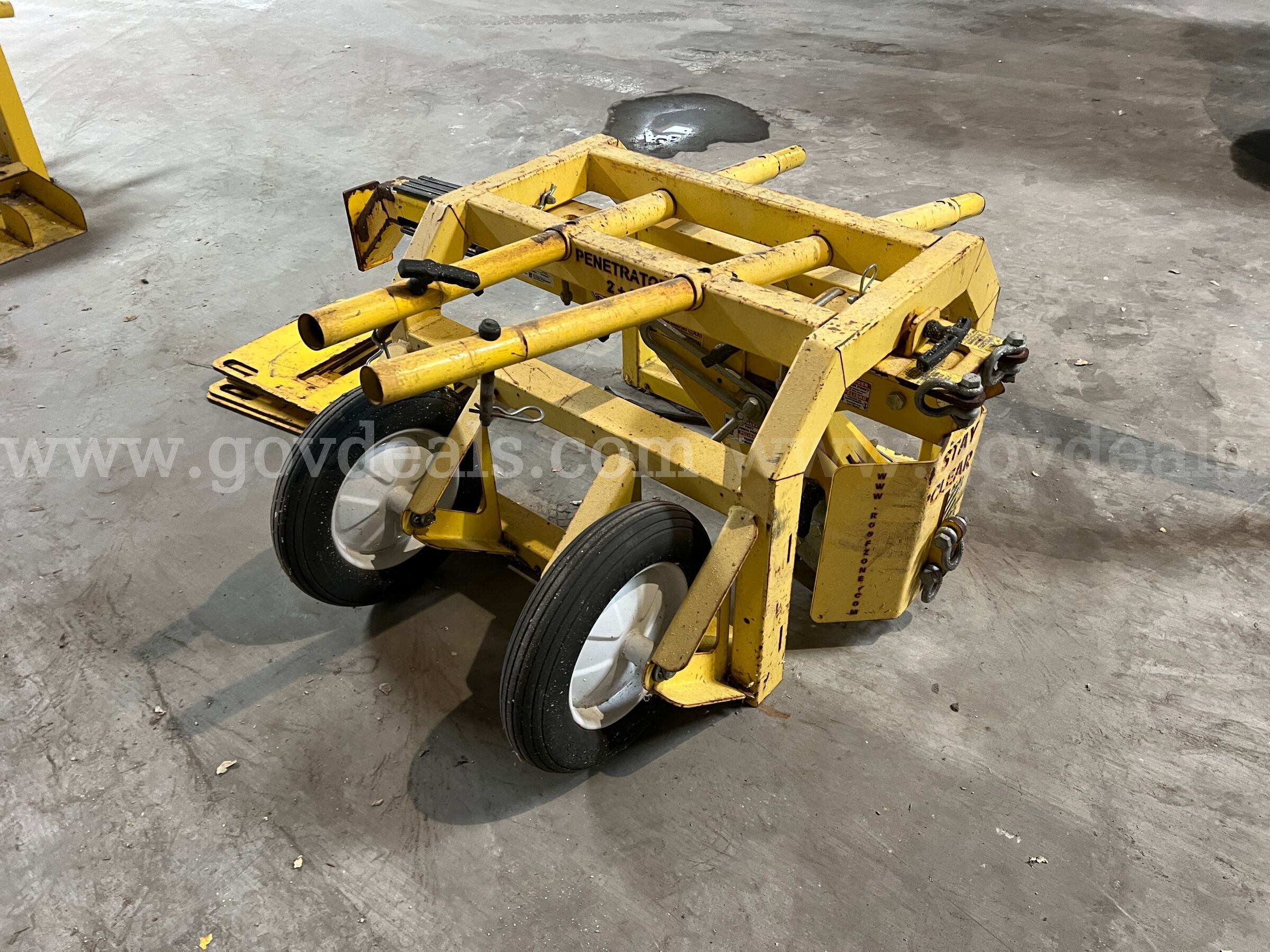 Tie Down Engineering Penetrator Mobile Fall Protection Tie Down Engineering Penetrator 2+2 Government Surplus Auction - Photo #5