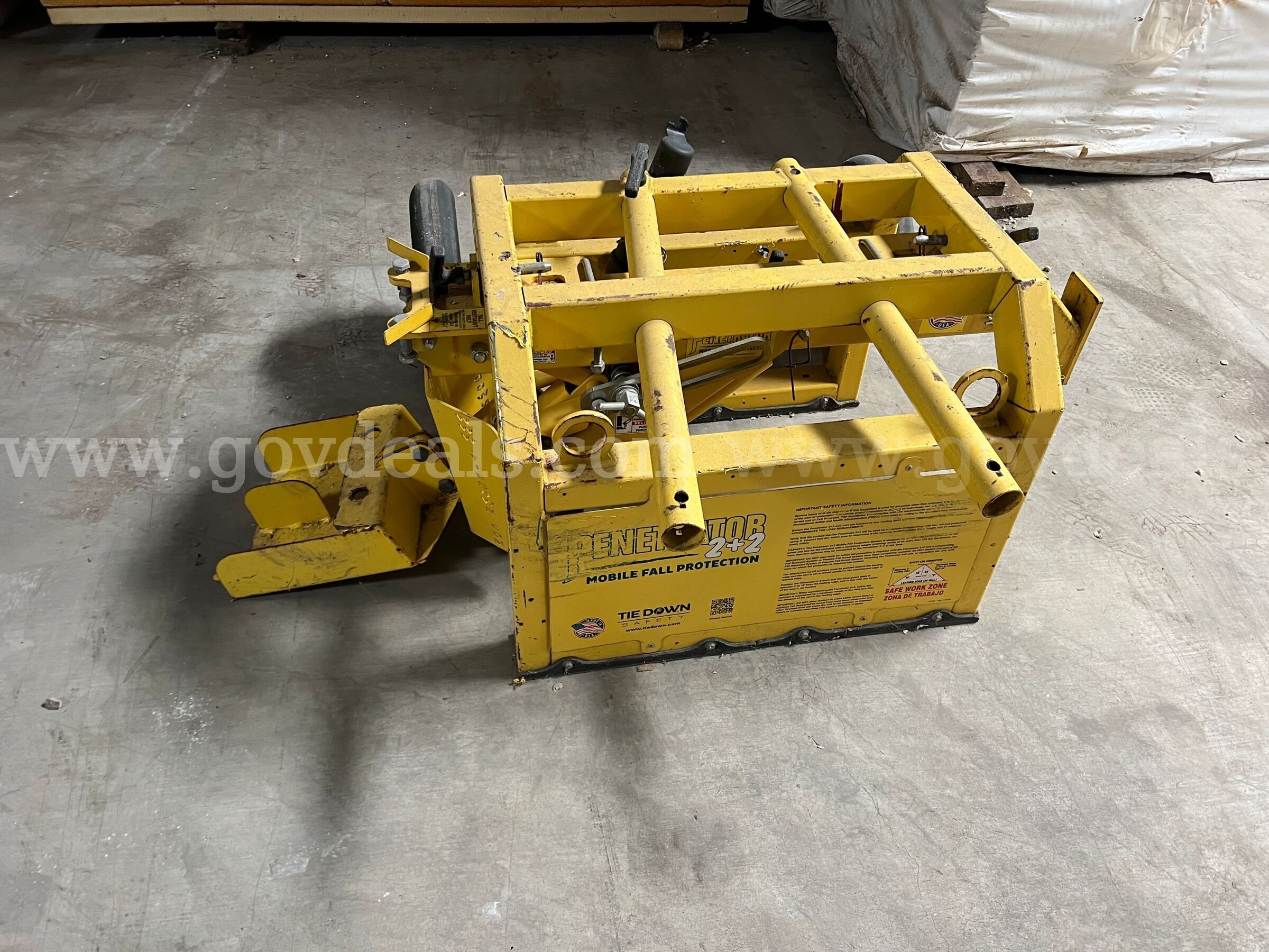 Tie Down Engineering Penetrator Mobile Fall Protection Tie Down Engineering Penetrator 2+2 Government Surplus Auction - Photo #2
