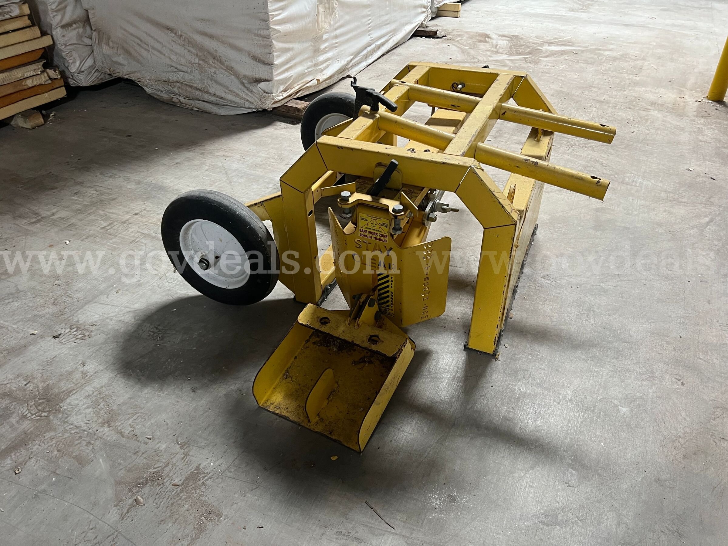 Tie Down Engineering Penetrator Mobile Fall Protection Tie Down Engineering Penetrator 2+2 Government Surplus Auction - Photo #3