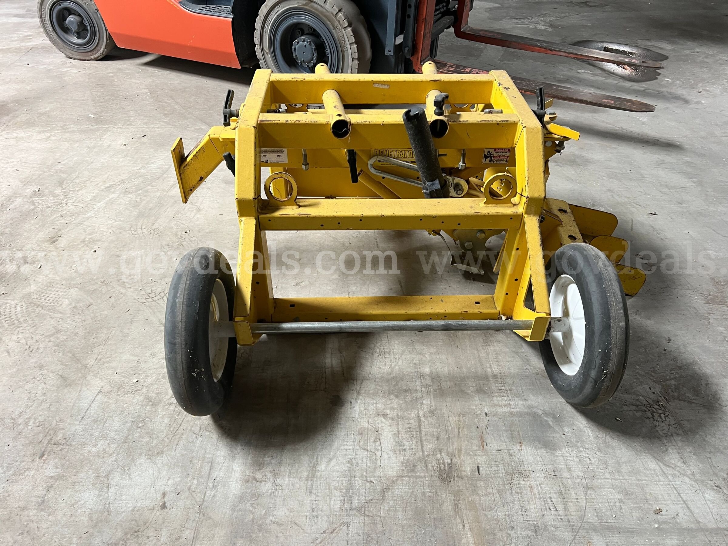 Tie Down Engineering Penetrator Mobile Fall Protection Tie Down Engineering Penetrator 2+2 Government Surplus Auction - Photo #5