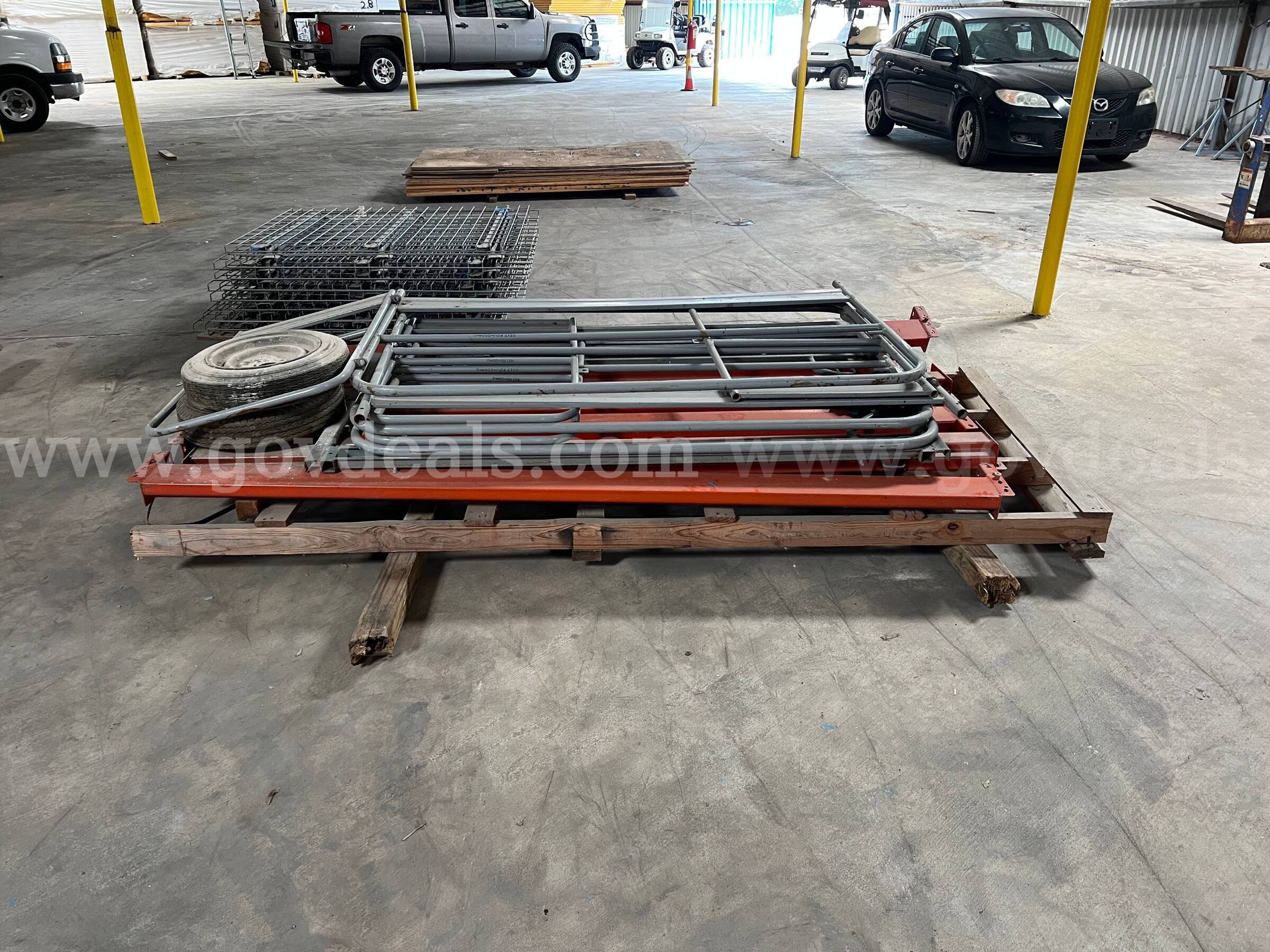 Scaffolding and Warehouse shelving   Government Surplus Auction - Photo #2