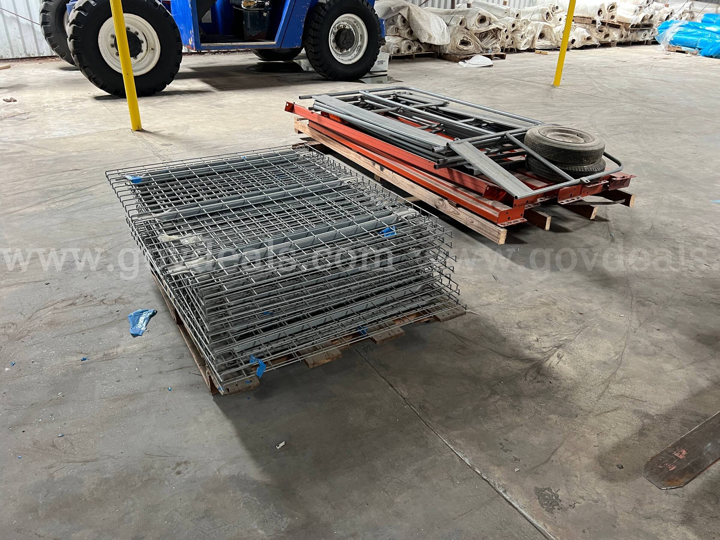 Scaffolding and Warehouse shelving   Government Surplus Auction - Photo #4