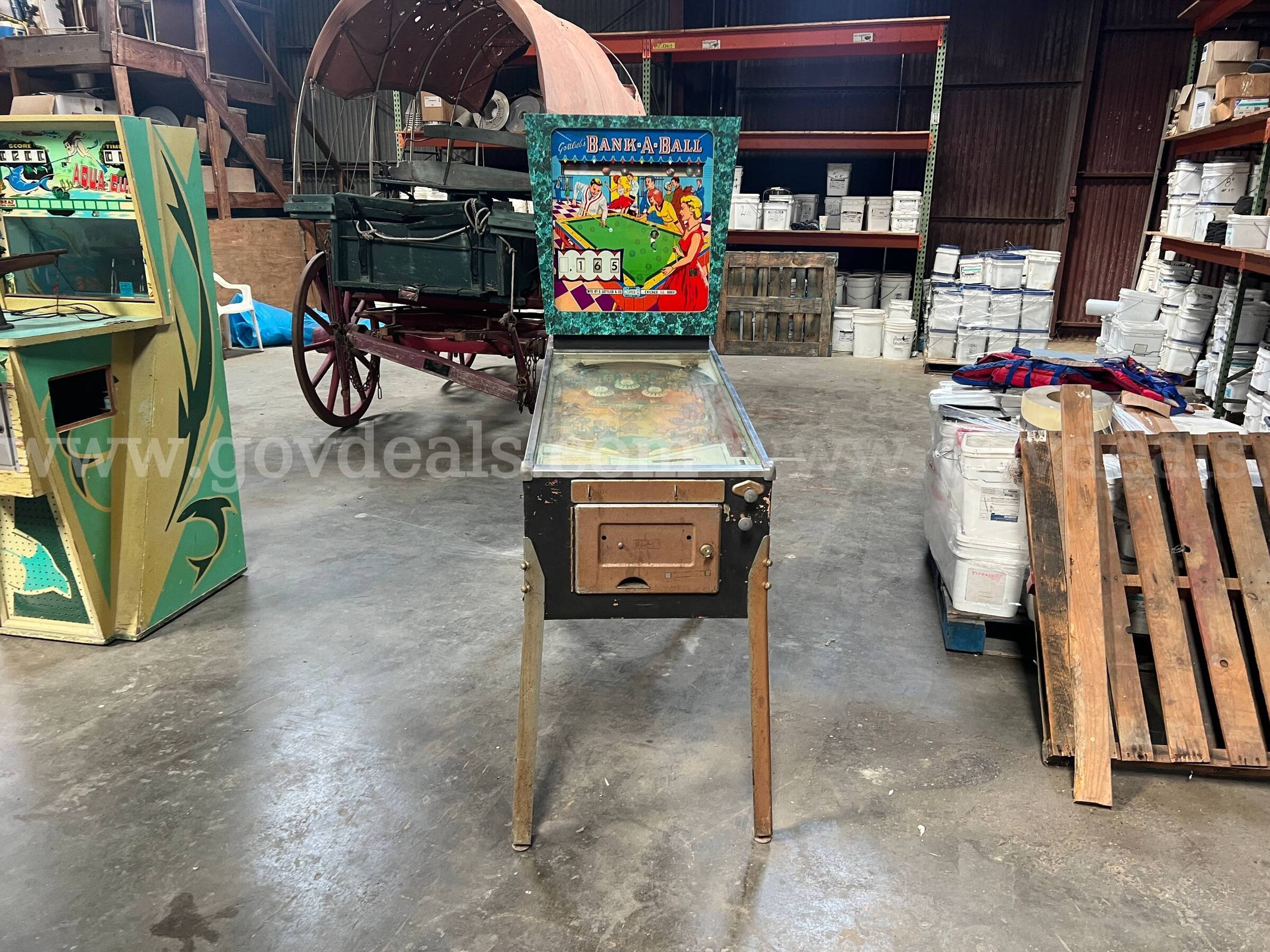 1965 Bank A Ball Pinball Machine  Bank A Ball Government Surplus Auction - Photo #2
