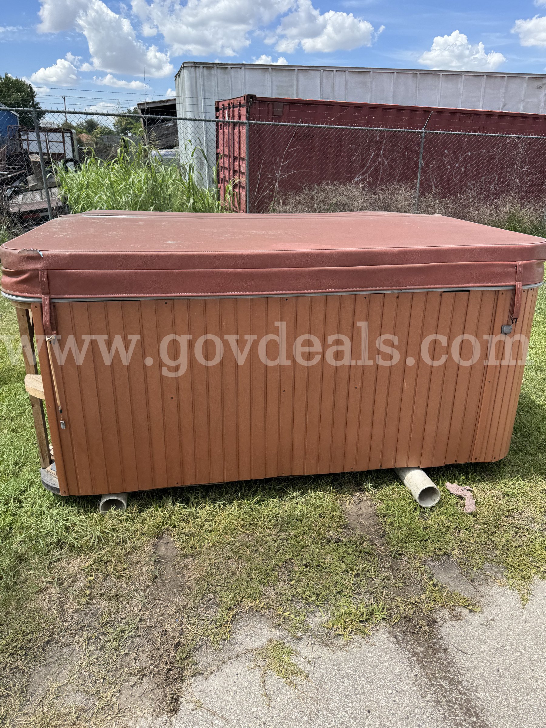 Cal Spa Hot tub   Government Surplus Auction - Primary Photo