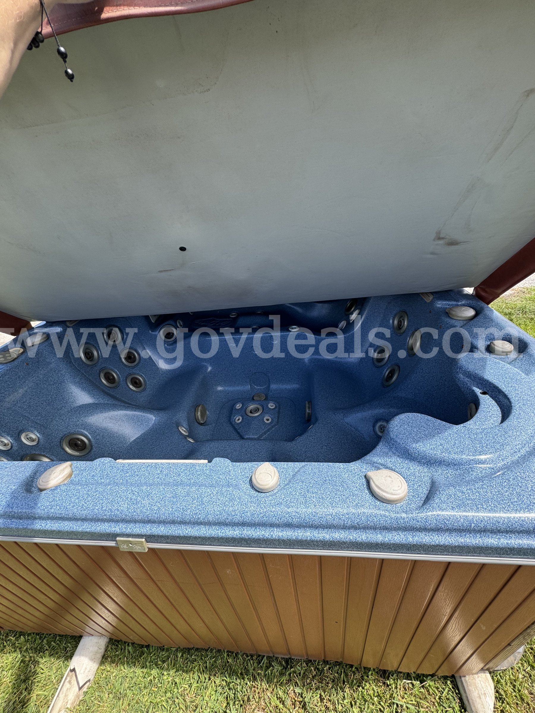 Cal Spa Hot tub   Government Surplus Auction - Photo #4