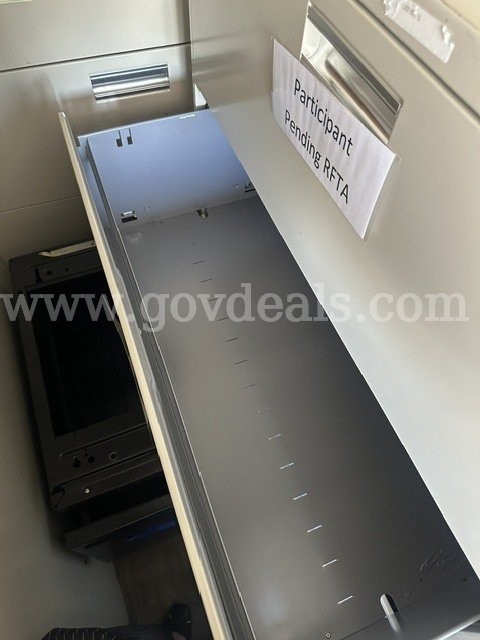 4 Drawer Metal File Cabinet - can be used for legal or letter size files Hon  Government Surplus Auction - Photo #2