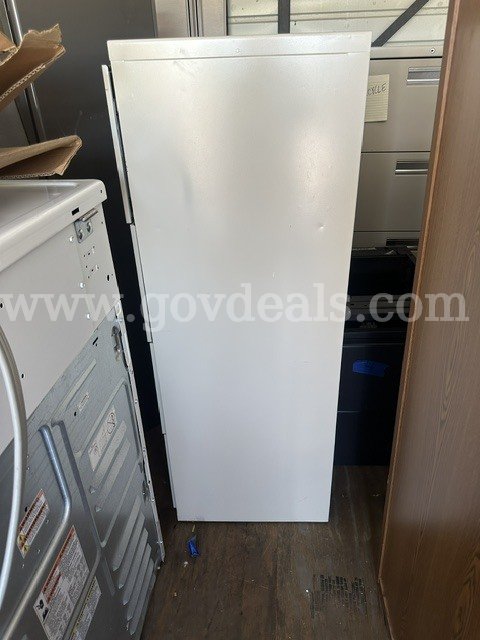 4 Drawer Metal File Cabinet - can be used for legal or letter size files Hon  Government Surplus Auction - Primary Photo