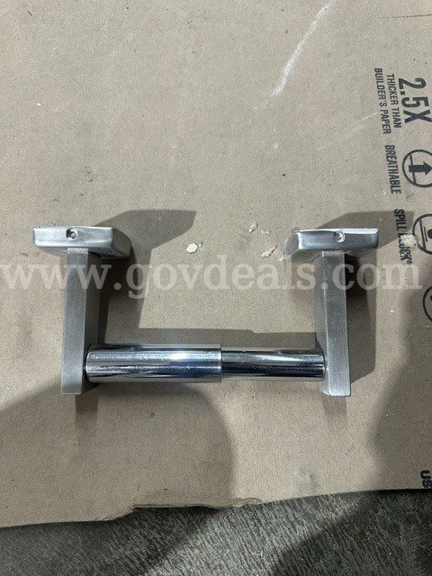 Silver Wall Mount Toilet Paper Holders   Government Surplus Auction - Photo #2