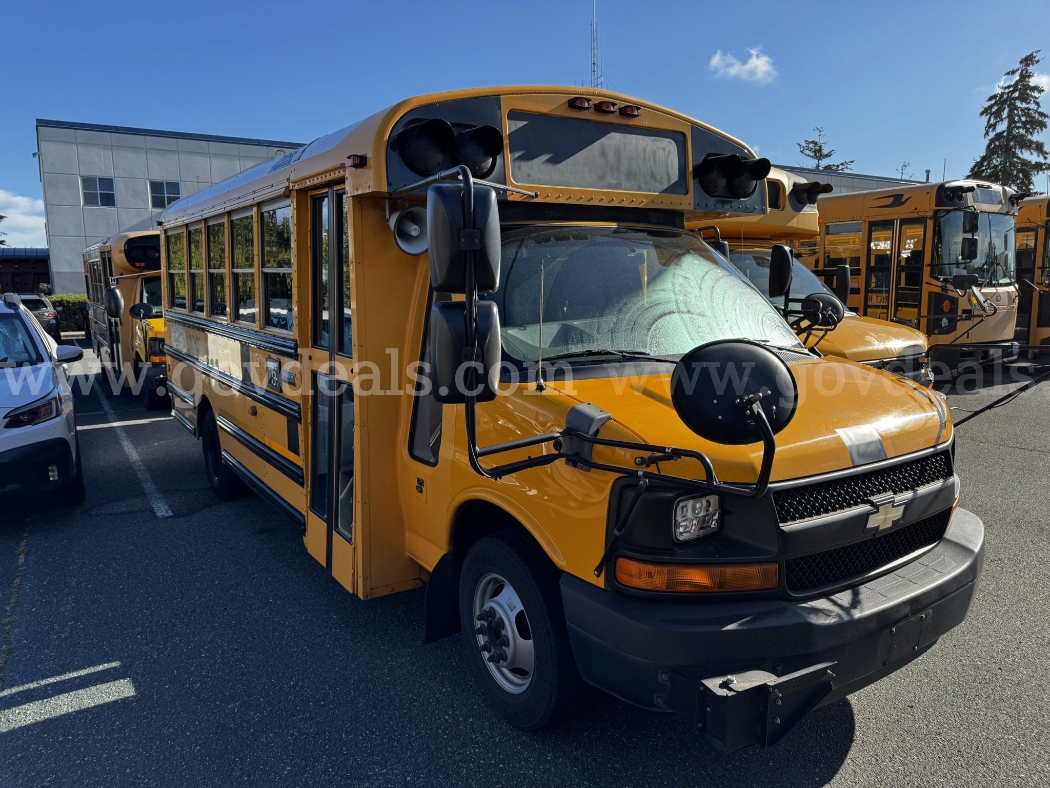 2010 Chevrolet Express Thomas Minotour School Bus Chevrolet Express Government Surplus Auction - Photo #2