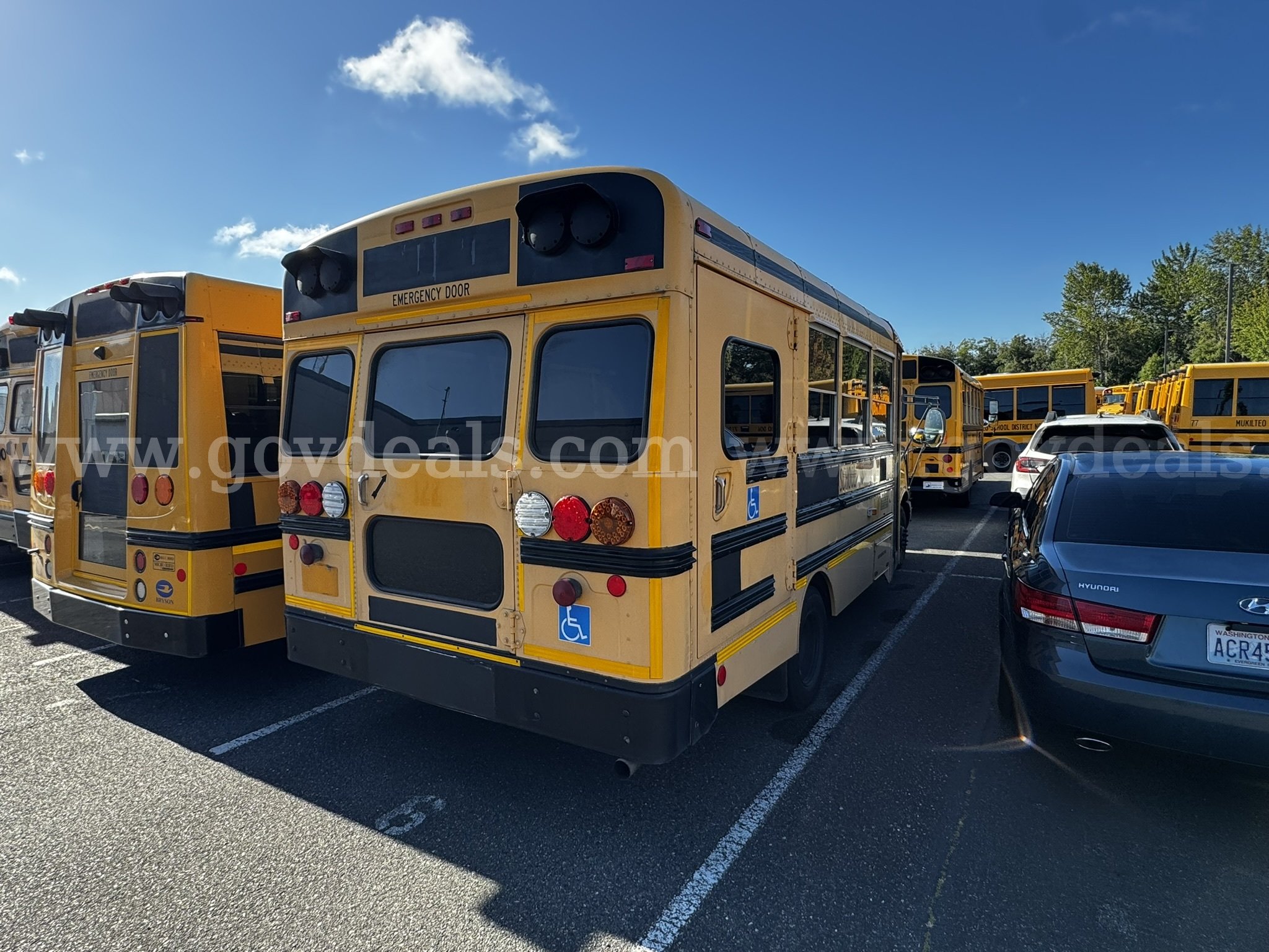2006 Chevrolet Express Bluebird Handy School Bus Chevrolet Express Government Surplus Auction - Photo #4