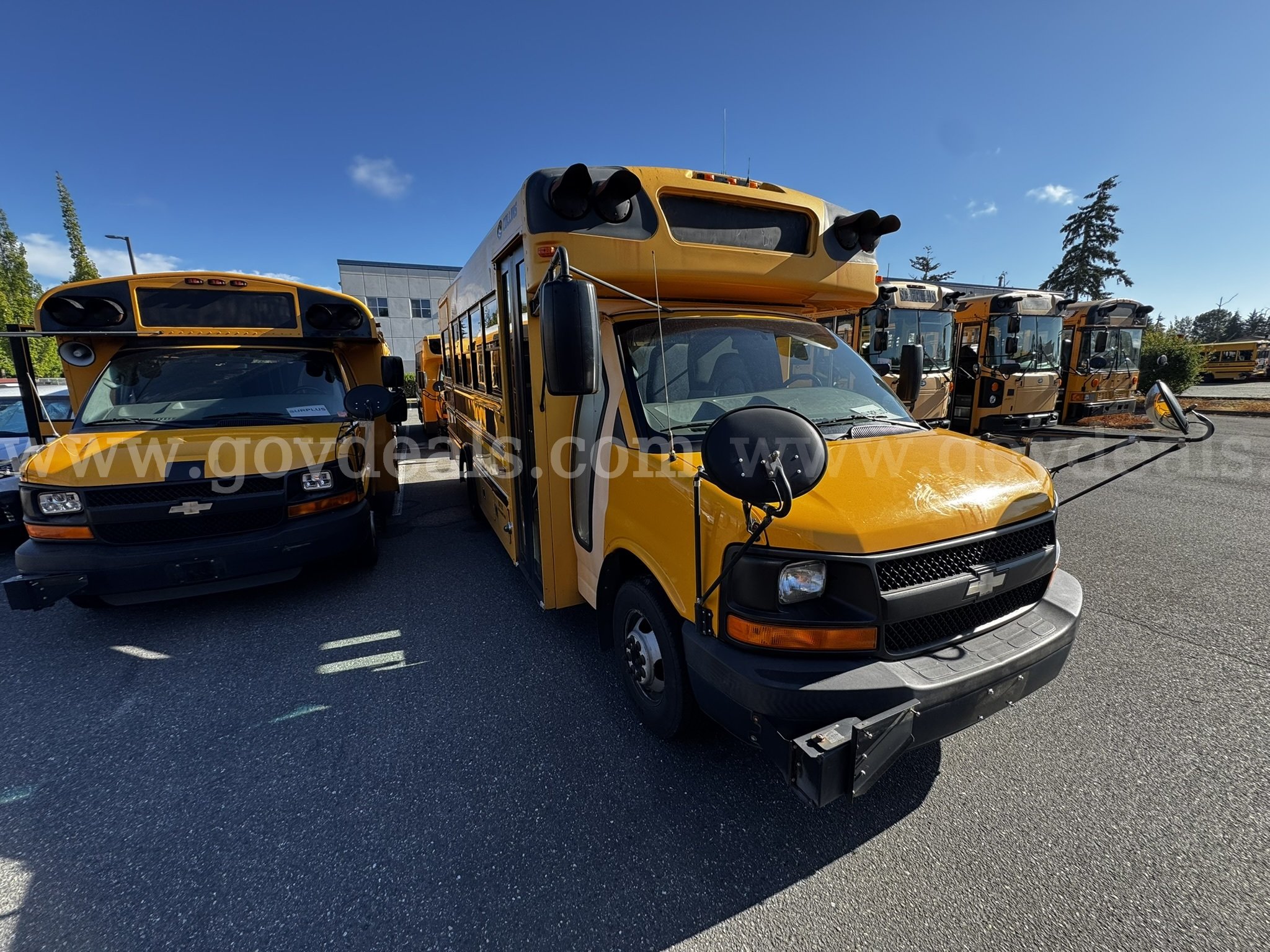 2008 Chevrolet Express Collins Grand Bantam School Bus Chevrolet Express Government Surplus Auction - Photo #2