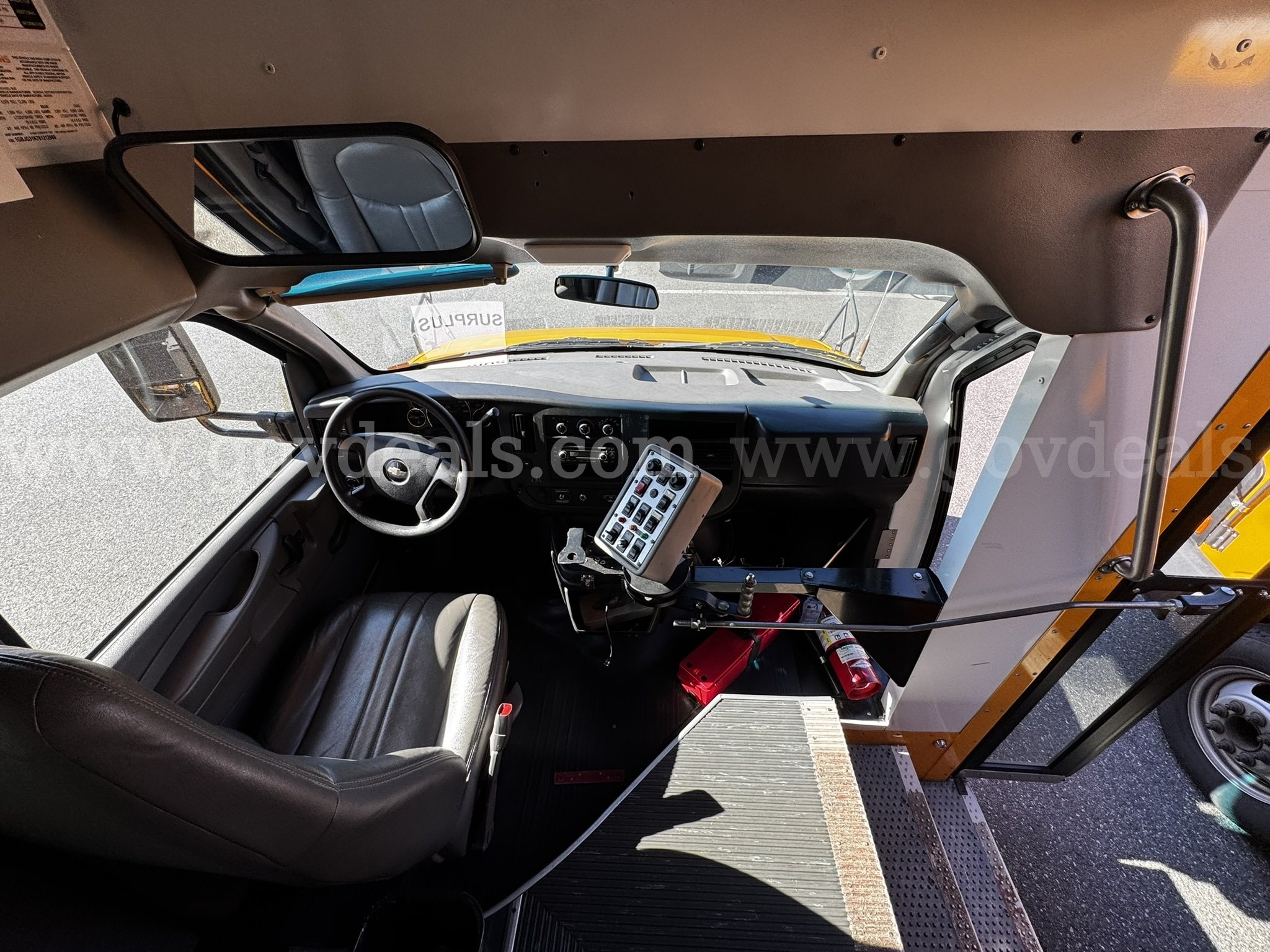 2008 Chevrolet Express Collins Grand Bantam School Bus Chevrolet Express Government Surplus Auction - Photo #5