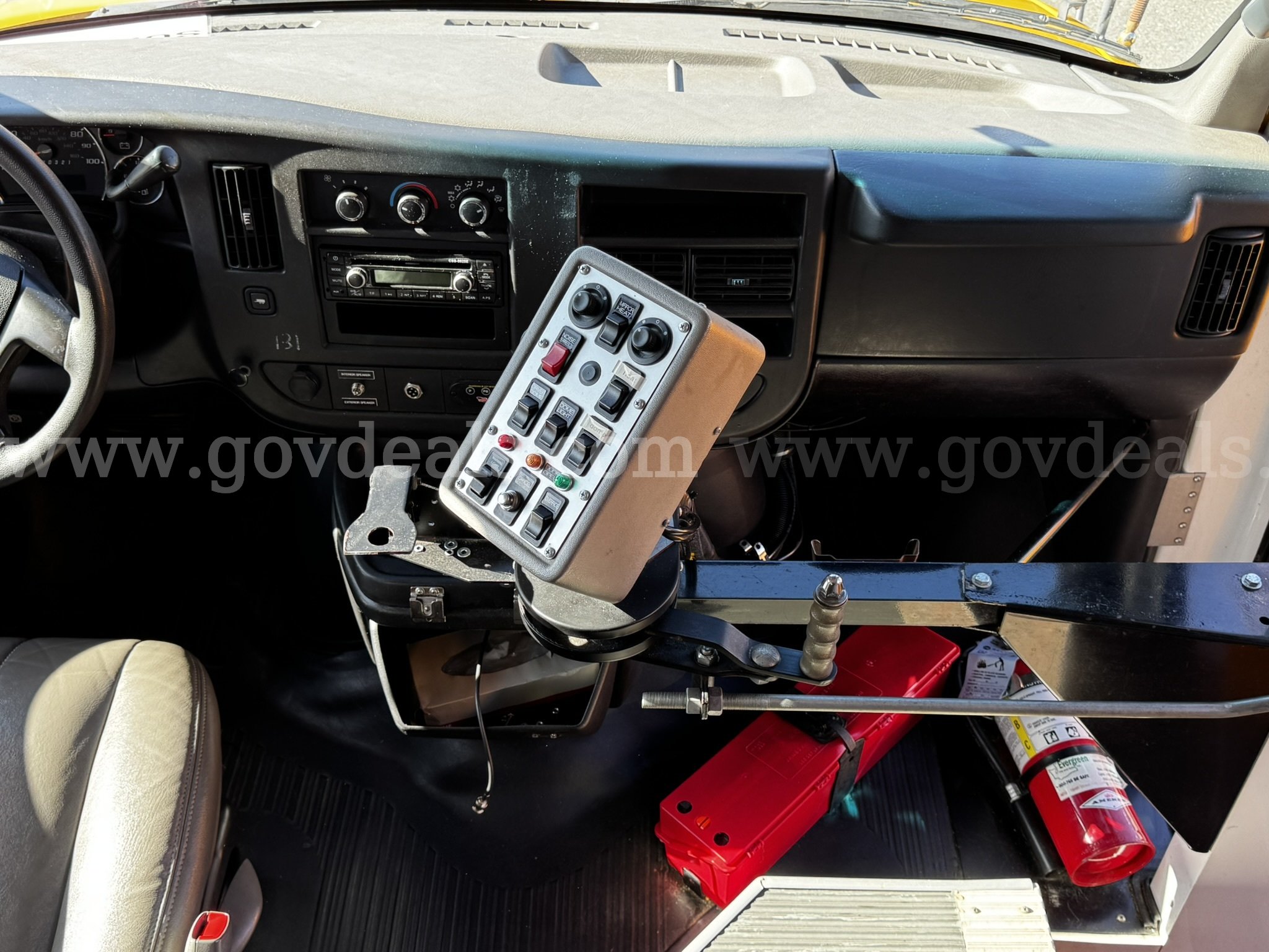 2008 Chevrolet Express Collins Grand Bantam School Bus Chevrolet Express Government Surplus Auction - Photo #6