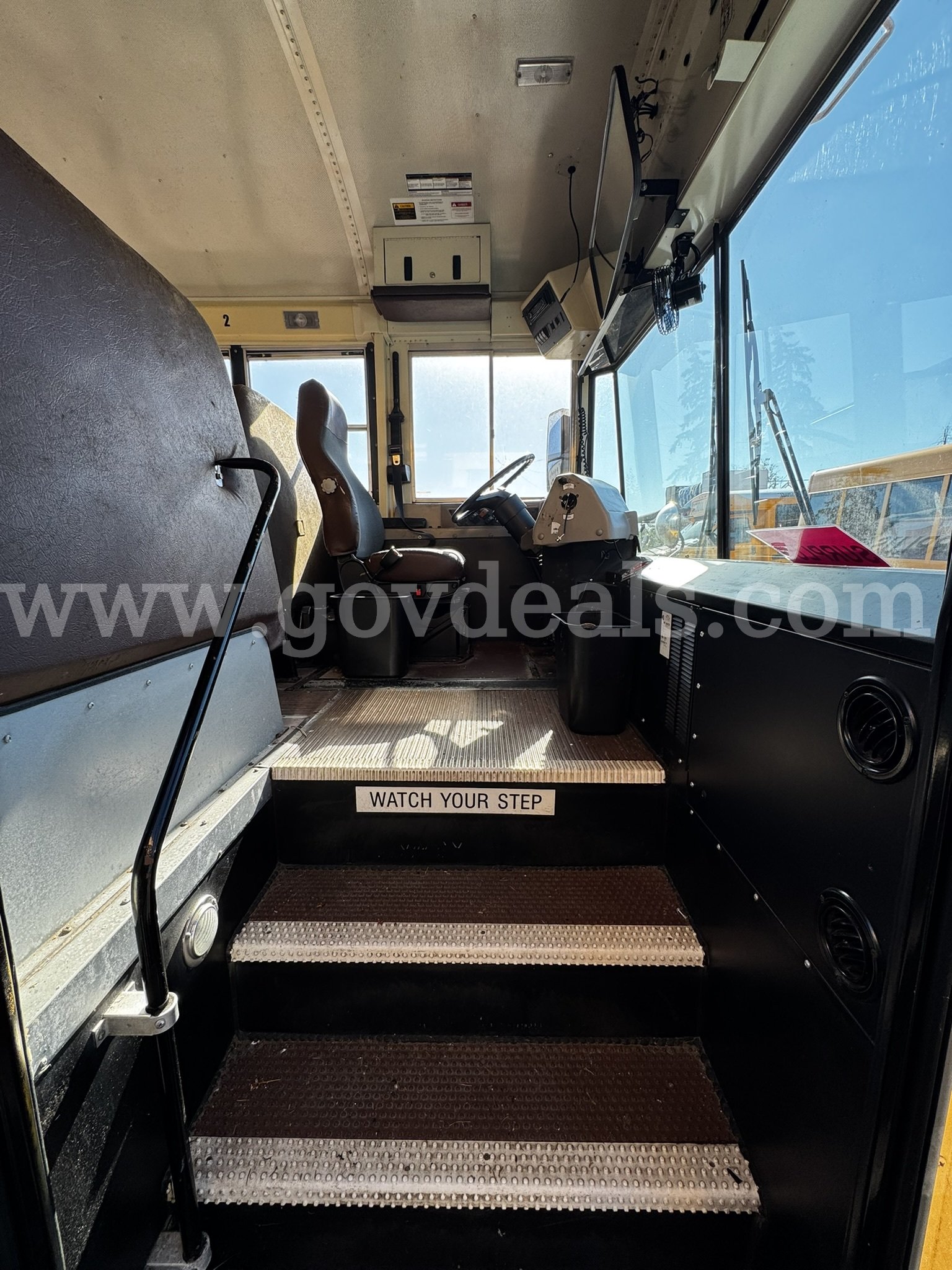 2009 International PB305 School Bus International PB305 Government Surplus Auction - Photo #6