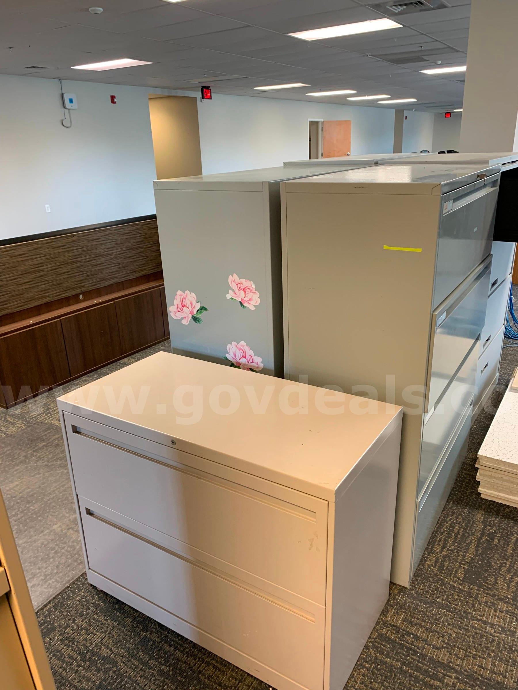 File cabinets   Government Surplus Auction - Photo #2