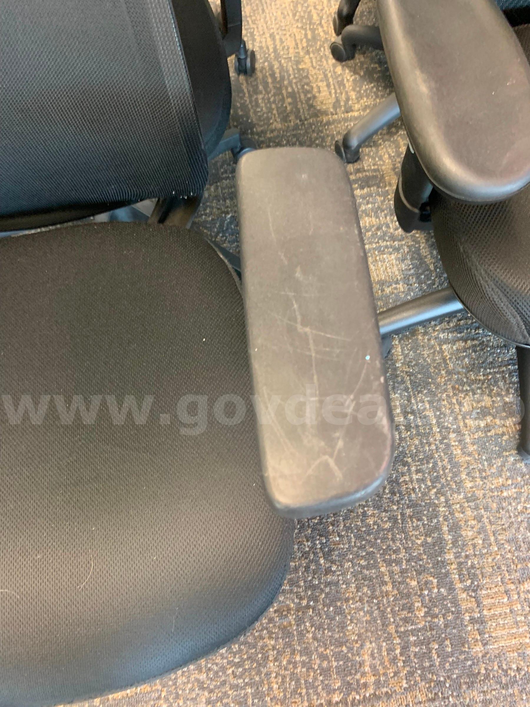 office chairs   Government Surplus Auction - Photo #3