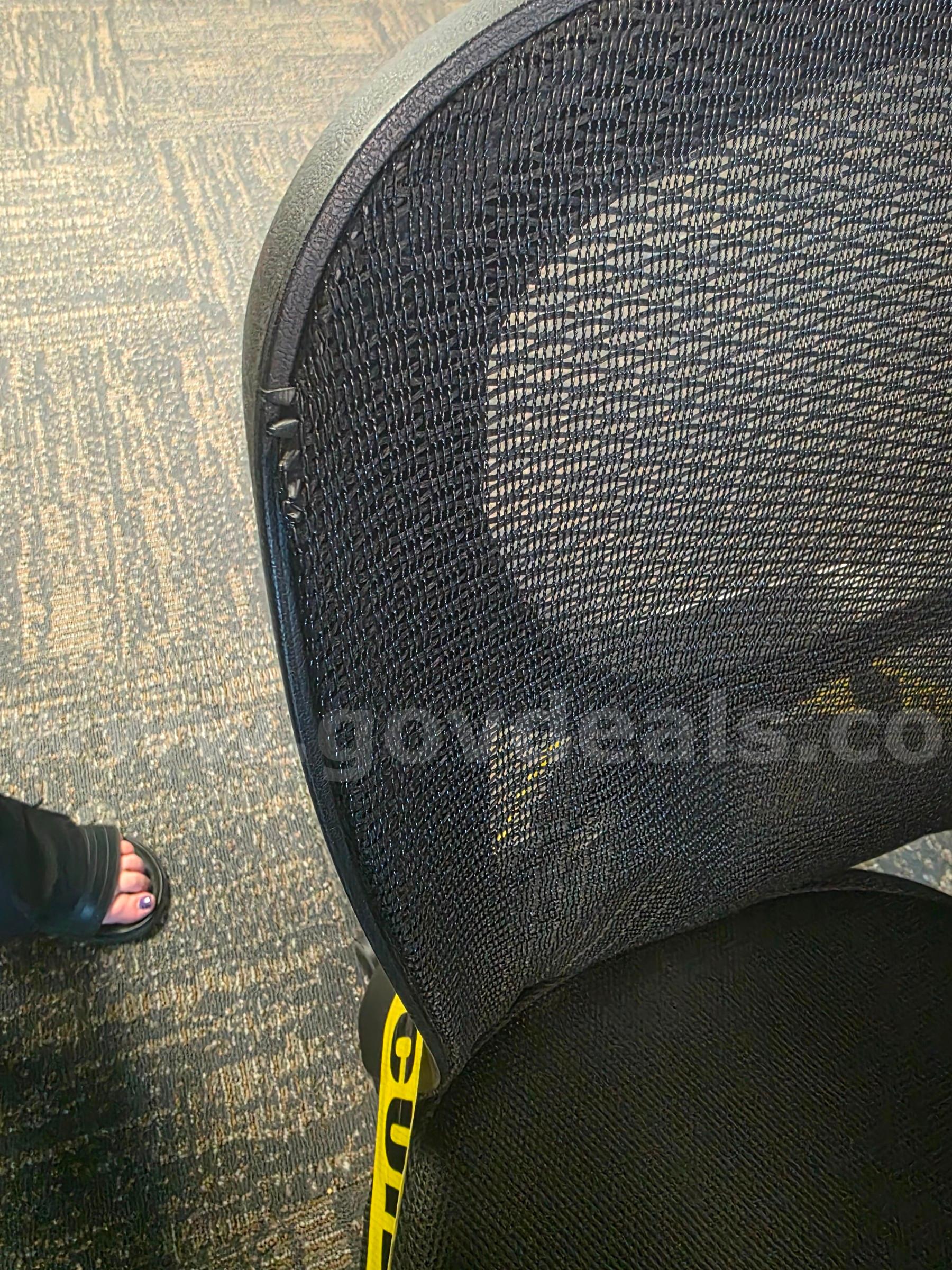 9 office chairs   Government Surplus Auction - Photo #4