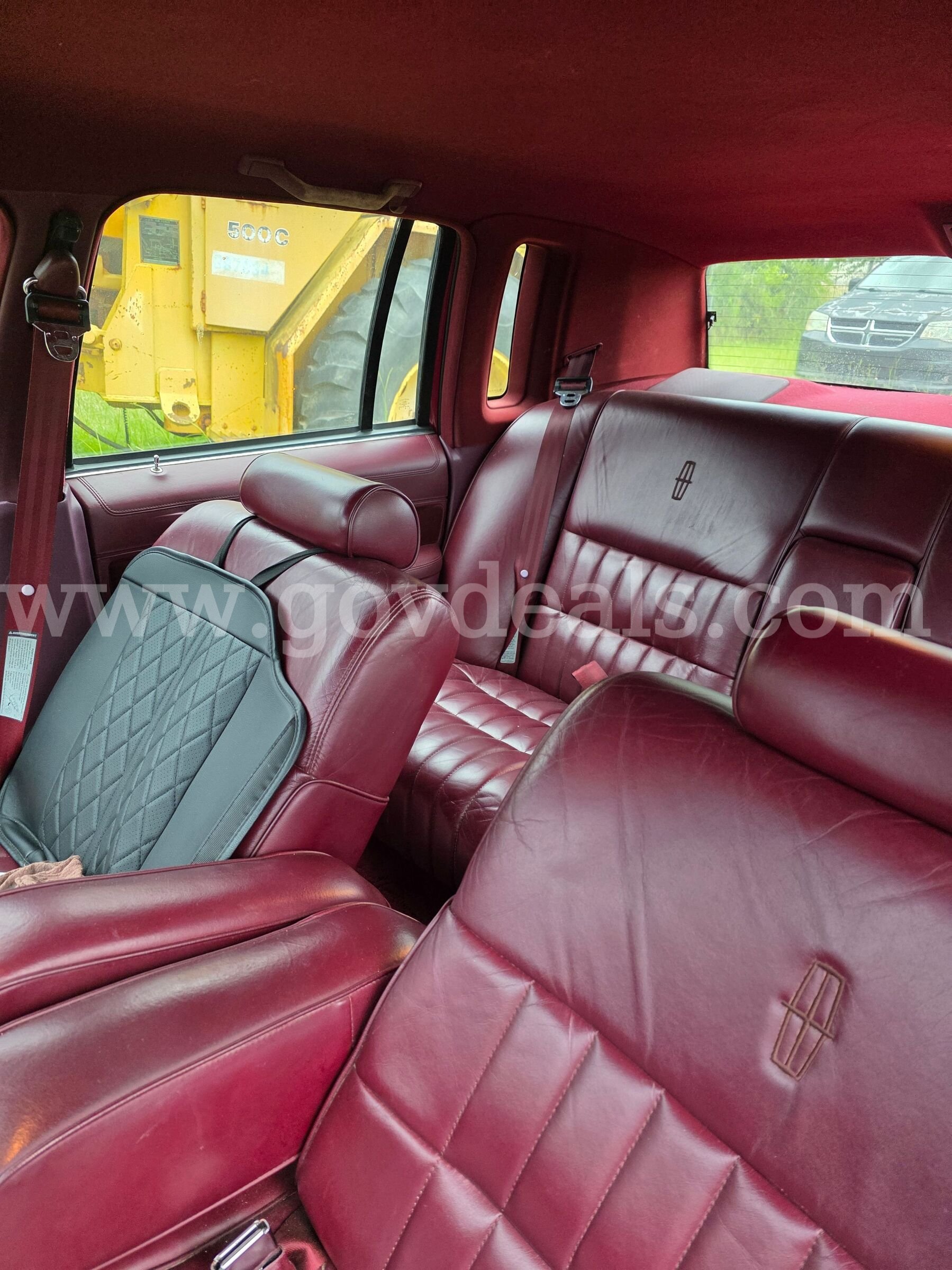 1994 Lincoln Town Car Lincoln Town Car Government Surplus Auction - Photo #3