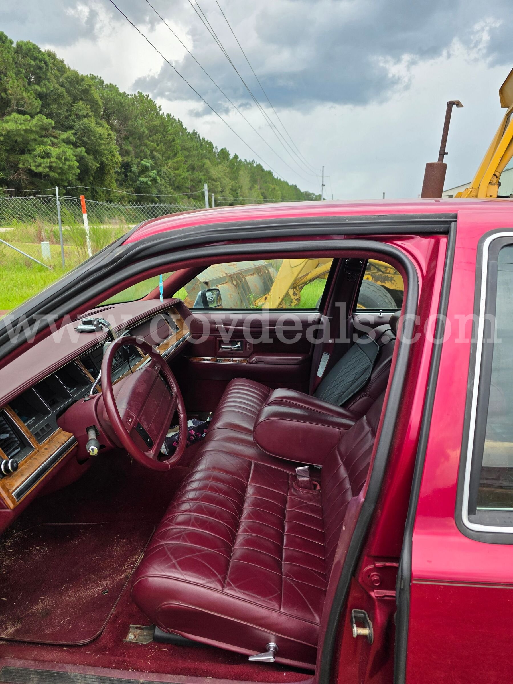 1994 Lincoln Town Car Lincoln Town Car Government Surplus Auction - Photo #4