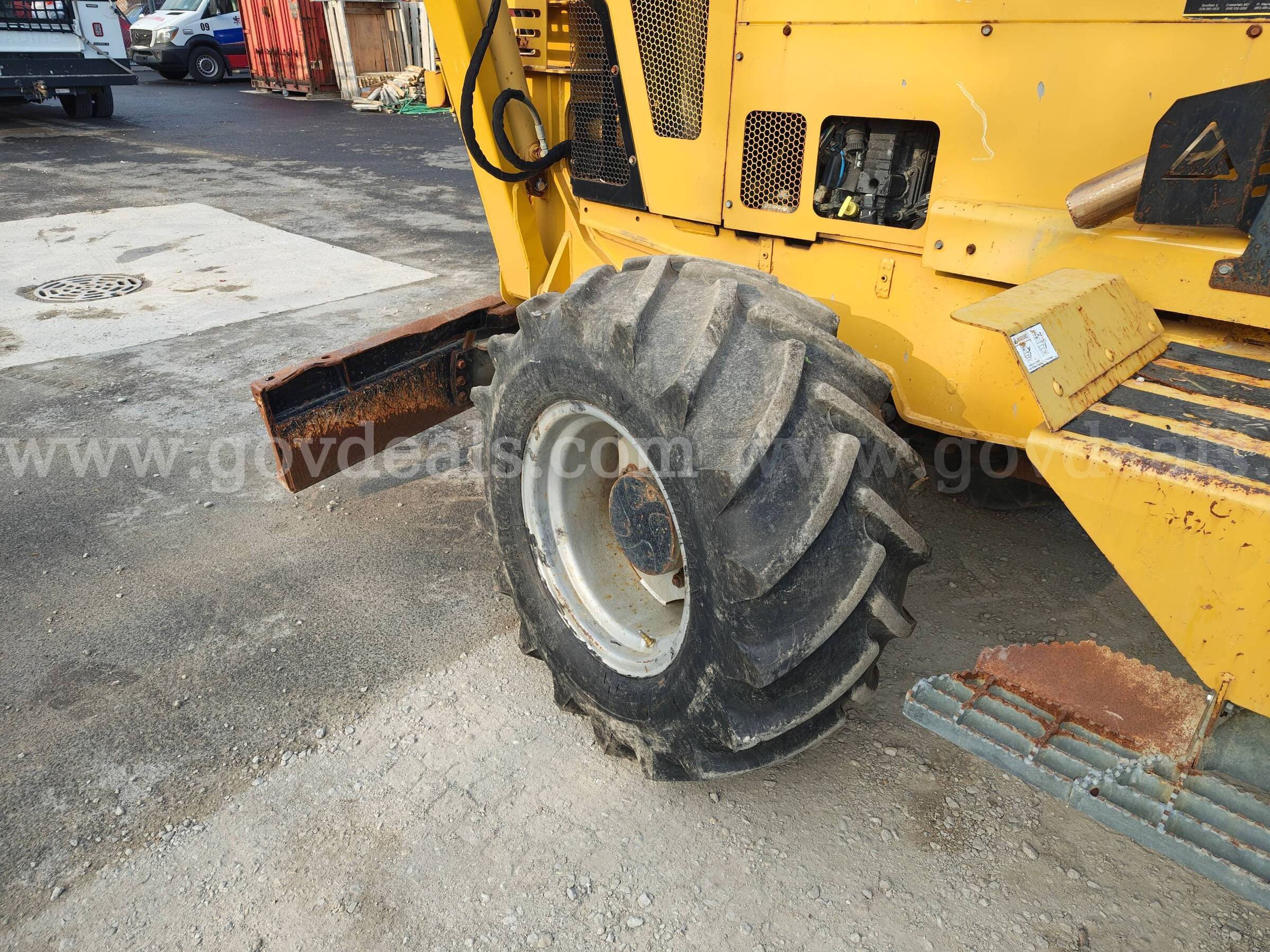 2015 Vermeer RTX1250 Trencher Vermeer RTX1250 Government Surplus Auction - Photo #6