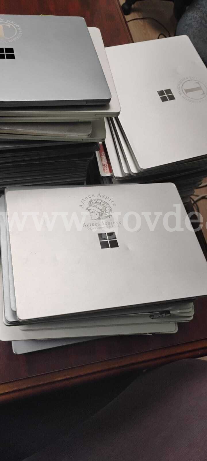 1 Lot of 100 Mix Laptops (14 Dell 3410, 9 DELL 3490, 4 DELL 3470, 4 DELL 3480 and 69 Microsoft Surface Laptop) Dell 100 Government Surplus Auction - Photo #2