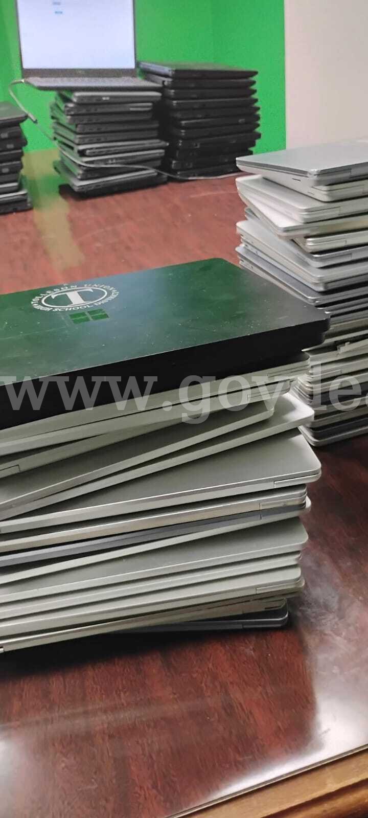 1 Lot of 100 Mix Laptops (14 Dell 3410, 9 DELL 3490, 4 DELL 3470, 4 DELL 3480 and 69 Microsoft Surface Laptop) Dell 100 Government Surplus Auction - Photo #4
