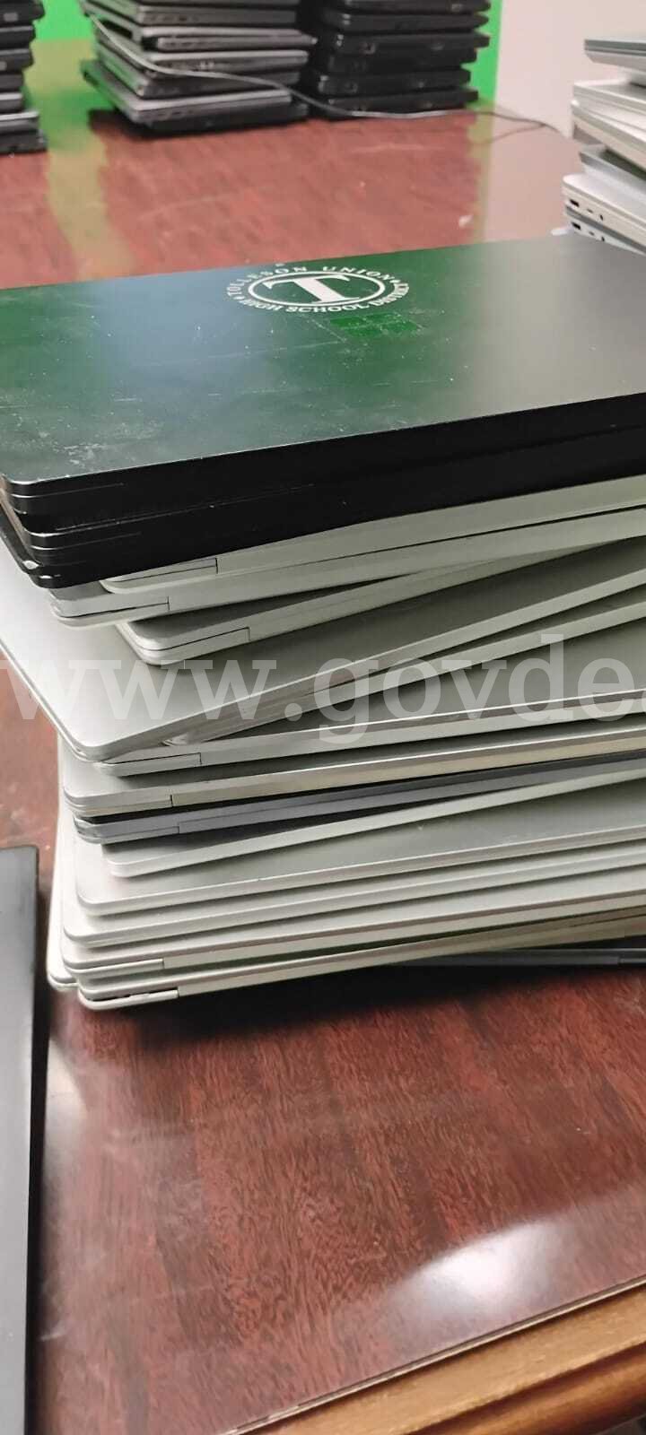 1 Lot of 100 Mix Laptops (14 Dell 3410, 9 DELL 3490, 4 DELL 3470, 4 DELL 3480 and 69 Microsoft Surface Laptop) Dell 100 Government Surplus Auction - Photo #5