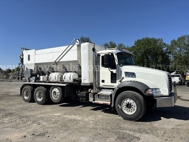 2020 Mack GU813 Volumetric Mixer Truck Mack GU813 Government Surplus Auction - Photo #2