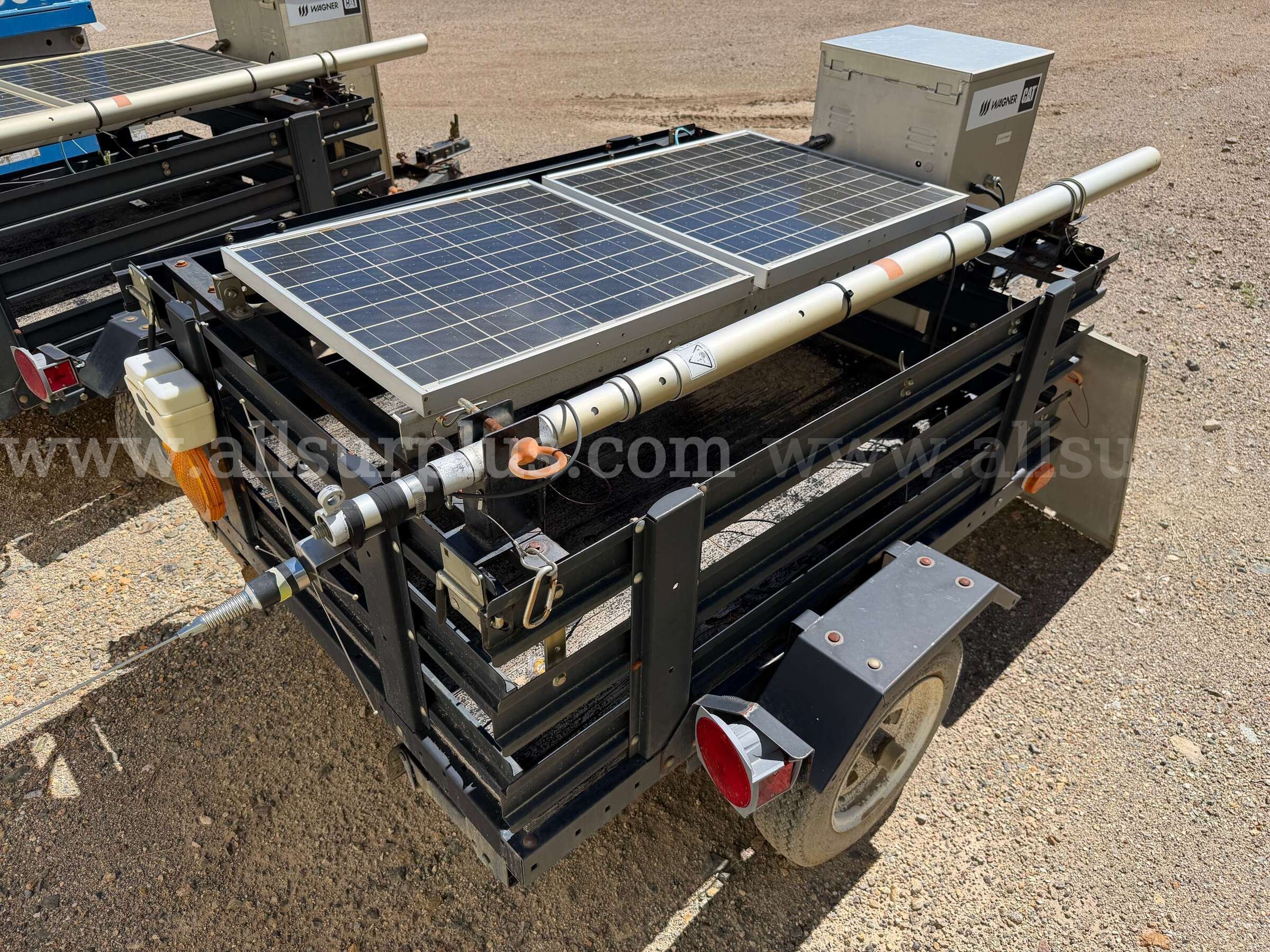 Long Chih LCI-745TC Solar Communications Repeater Trailer Long Chih 745TC Government Surplus Auction - Photo #6