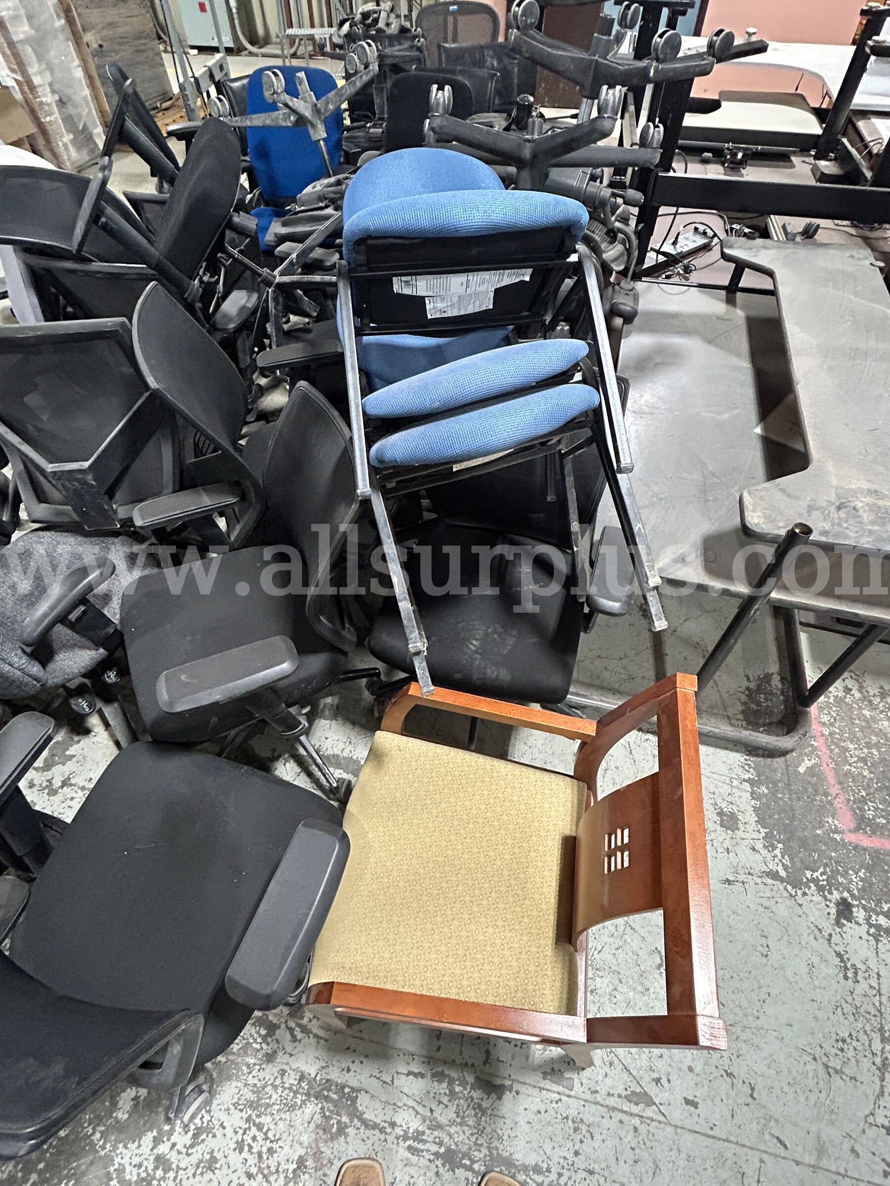 Office Chairs, Office Desks/Tables, Filing Cabinets, Whiteboards, HP Office Printer. Qty1 LOT, No Reserve HP  Government Surplus Auction - Photo #4