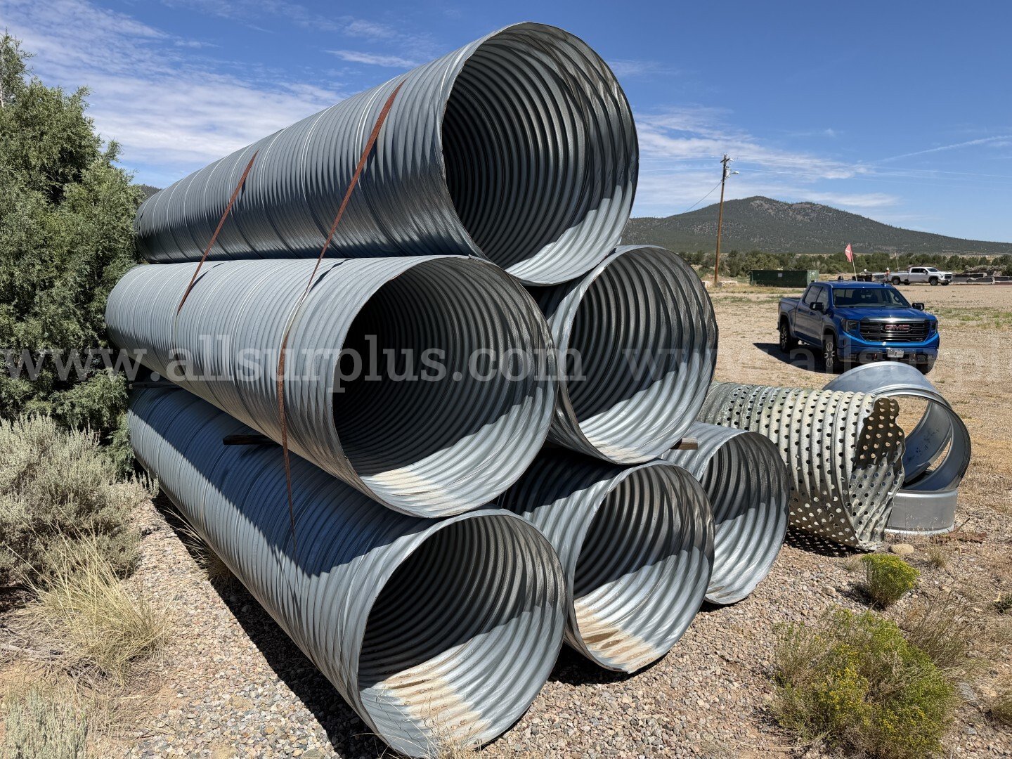 Corrugated Galvanized Drainage Pipe and Ring Clamps, 36in Dia x 20ft Jts Qty 17Jts, Ring Clamps, Qty 9.   Government Surplus Auction - Photo #4